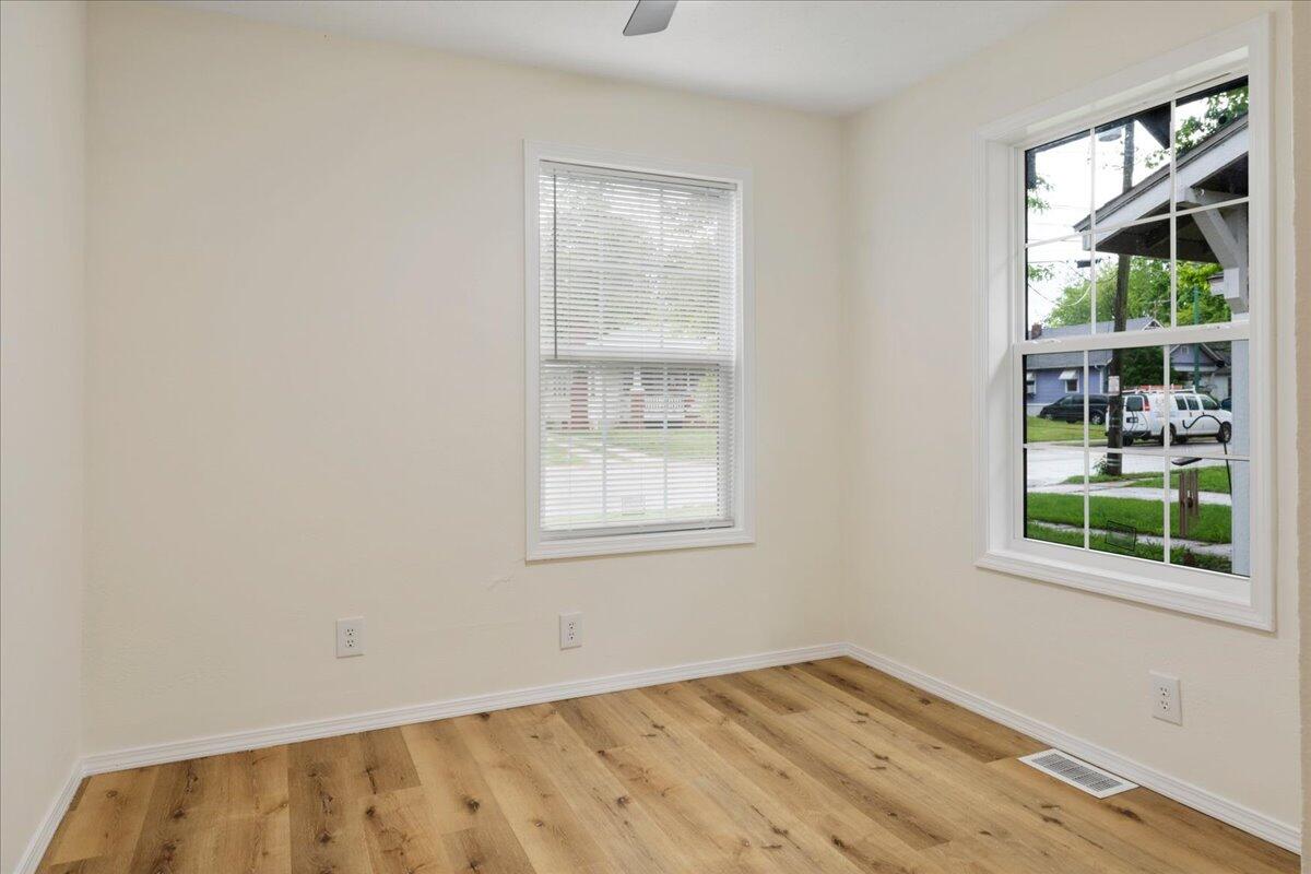 532 South Fort Avenue Property Photo 12
