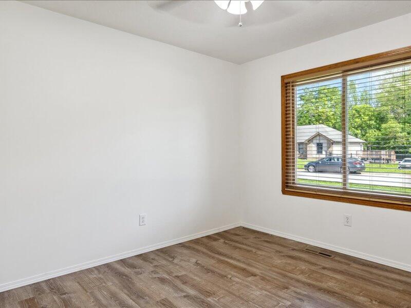 3186 West Primrose Street Property Photo 25