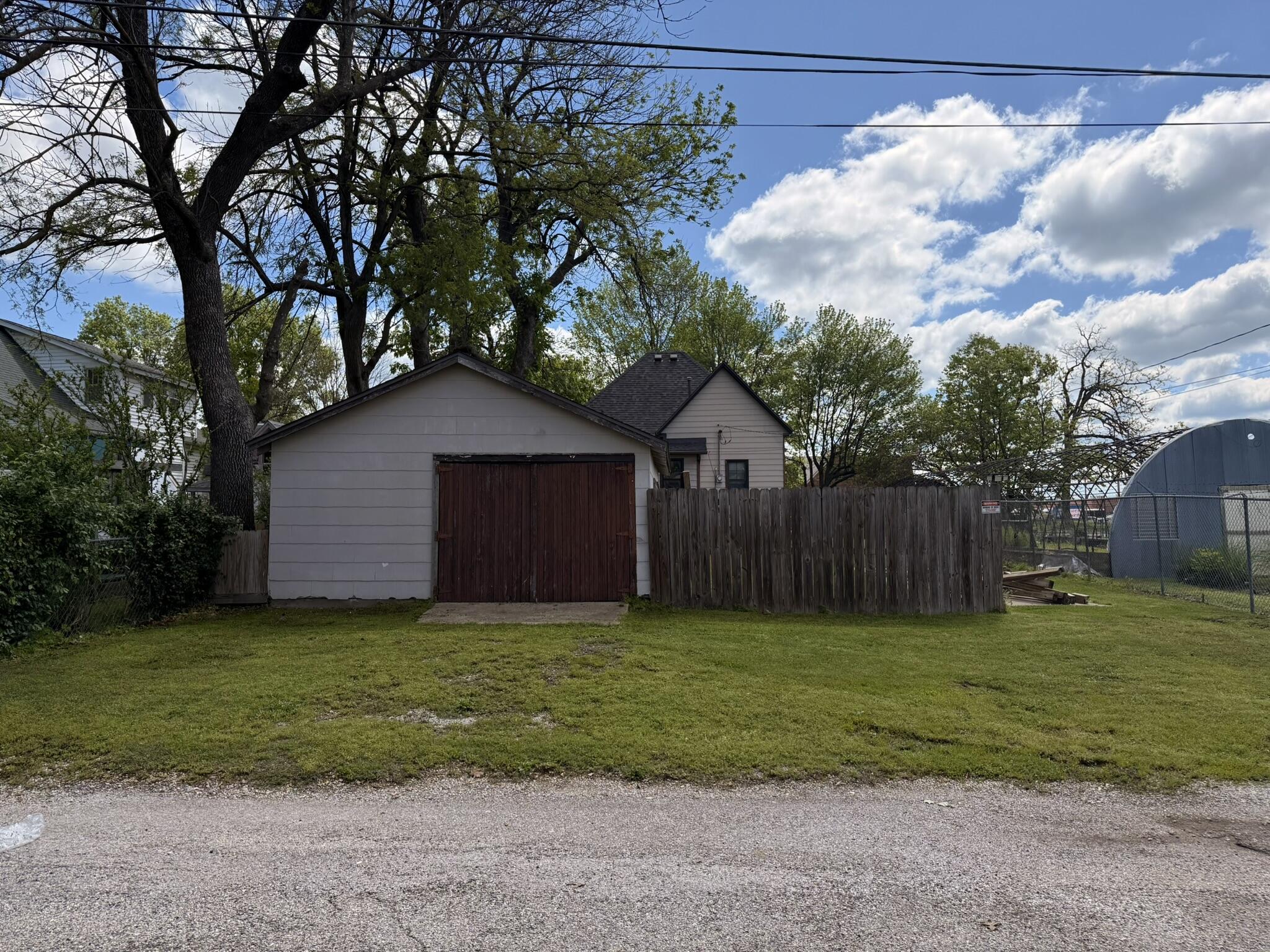 808 8th Street Property Photo 4