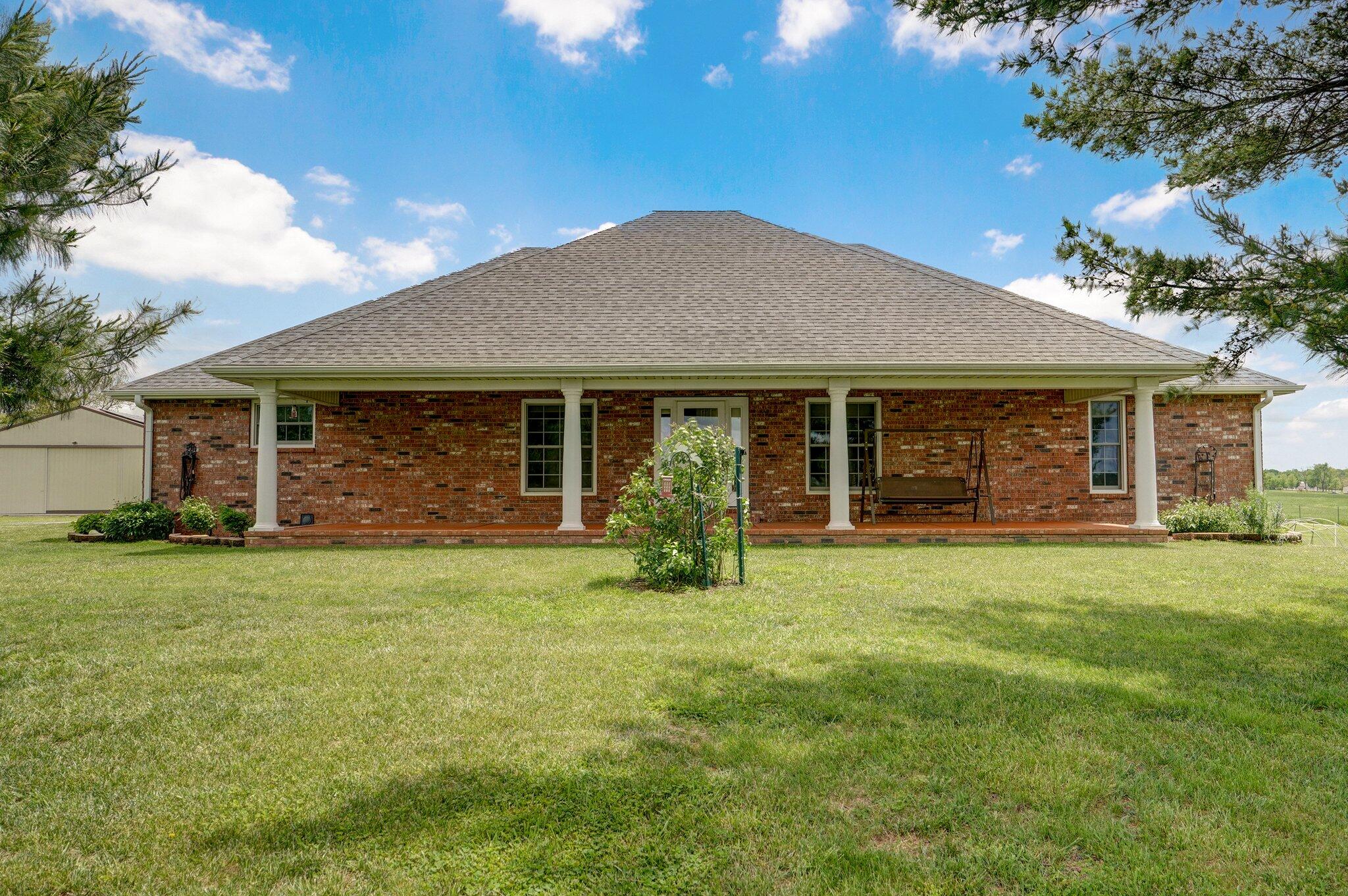 336 Loftis Road Property Photo 3