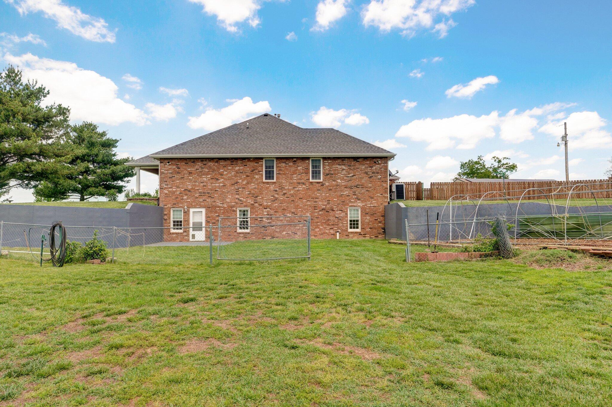 336 Loftis Road Property Photo 10