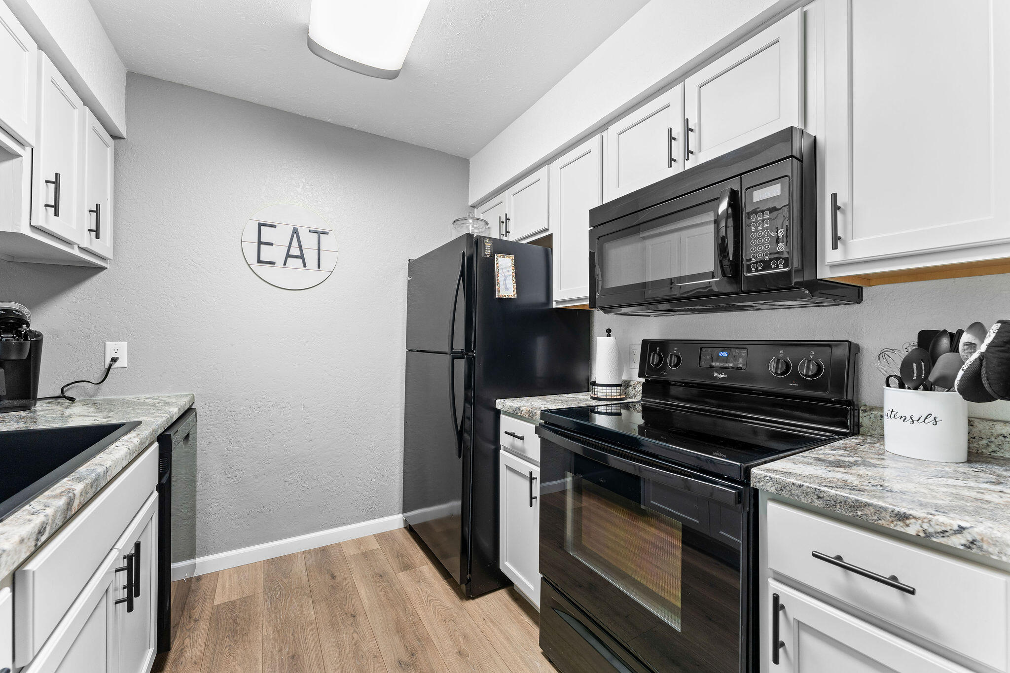 187 Clubhouse Drive Property Photo 5