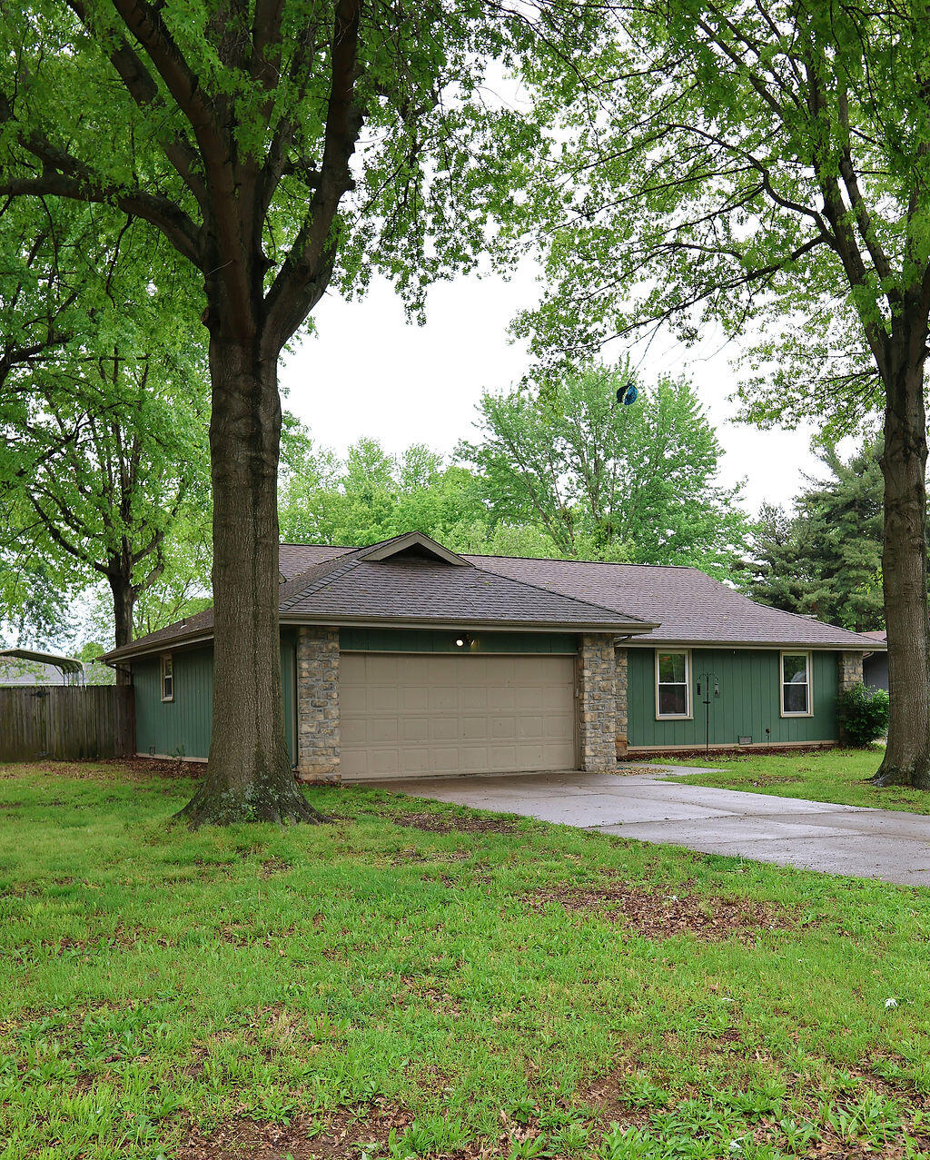 4510 South Ridgecrest Drive Property Photo 1