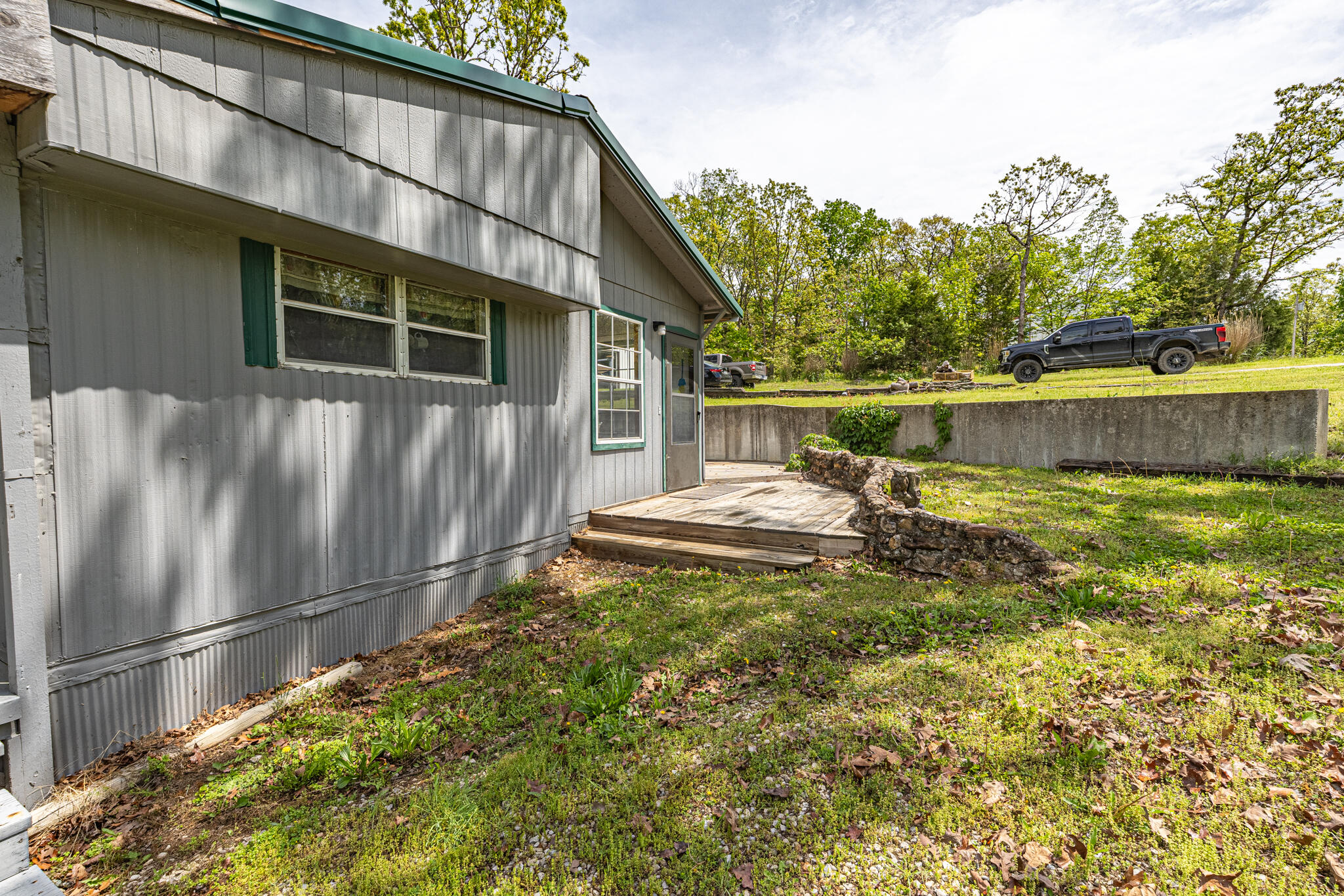 22371 Walnut St. Property Photo 3