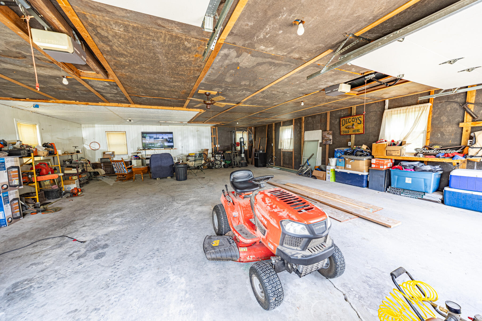 22371 Walnut St. Property Photo 13
