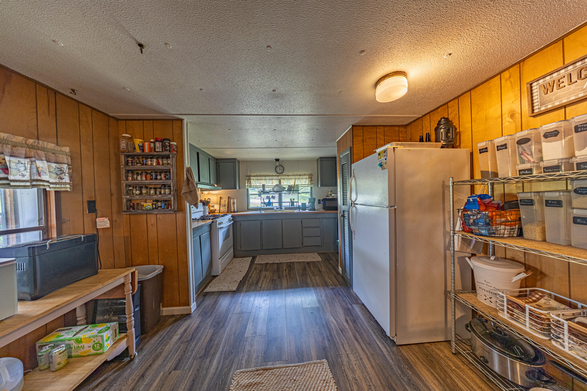 22371 Walnut St. Property Photo 18