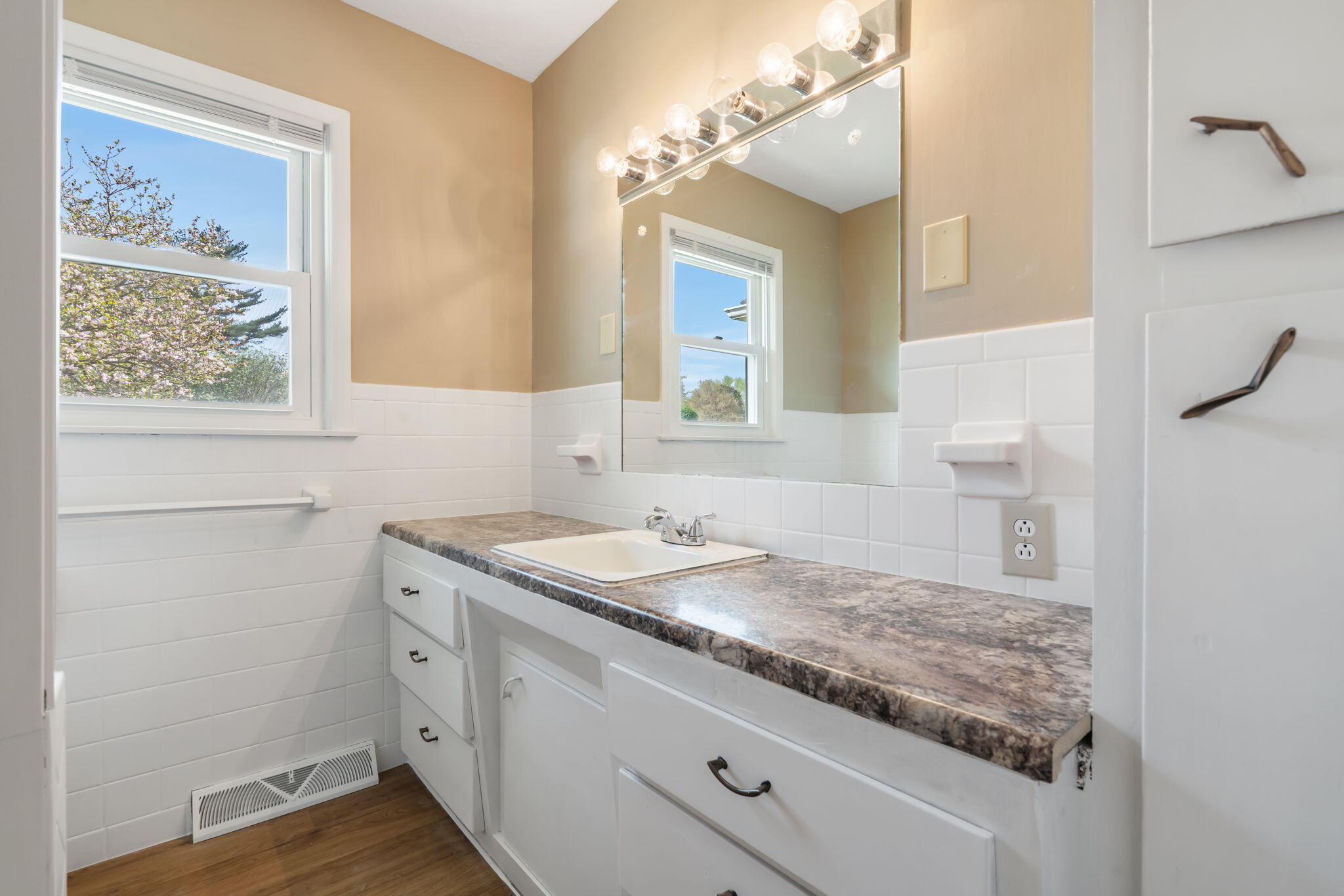 4039 West Dover Street Property Photo 14