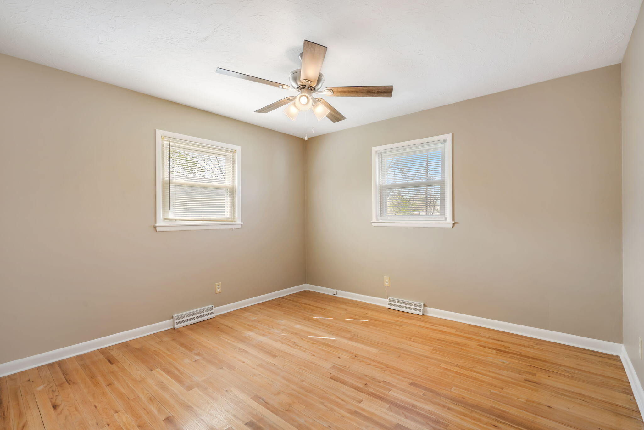 4039 West Dover Street Property Photo 18