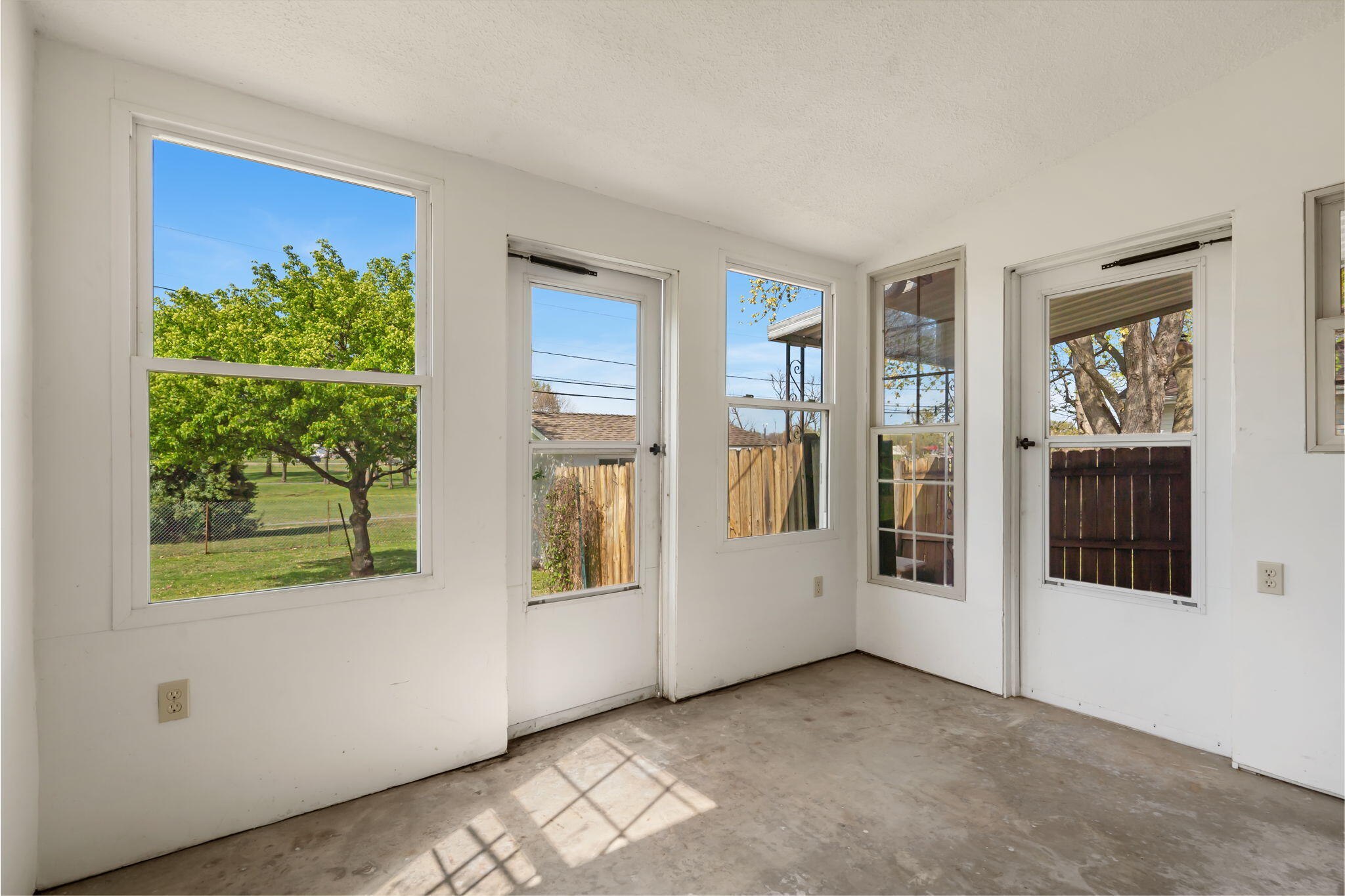4039 West Dover Street Property Photo 19