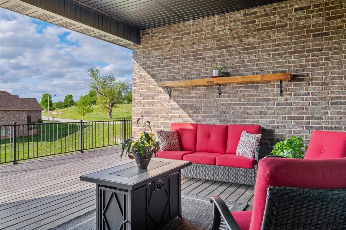 1283 South Waterstone Bend Property Photo 55