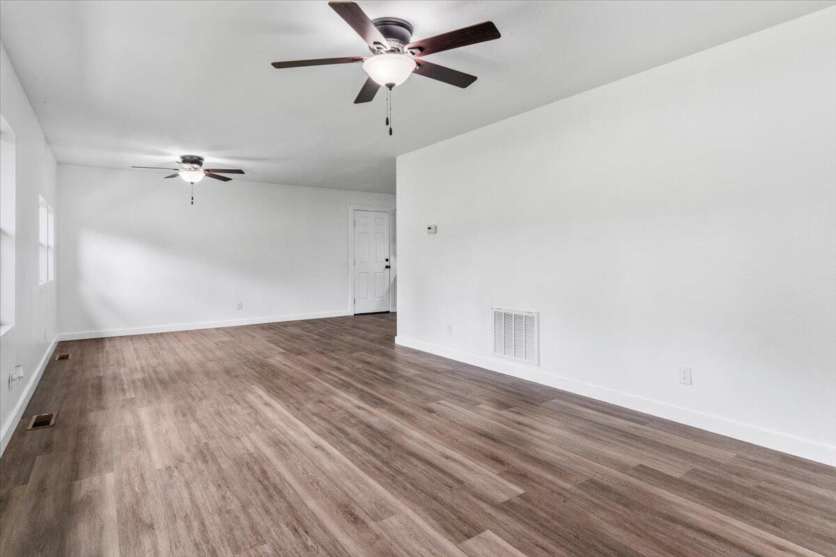 426 South Thayer Avenue Property Photo 6