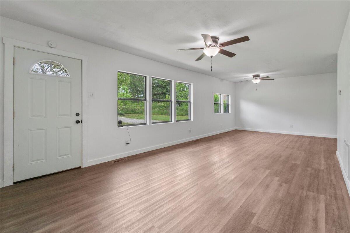 426 South Thayer Avenue Property Photo 7