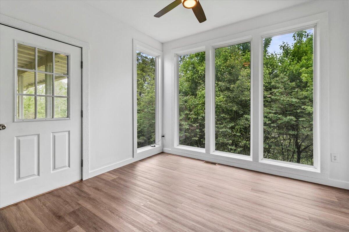 426 South Thayer Avenue Property Photo 8
