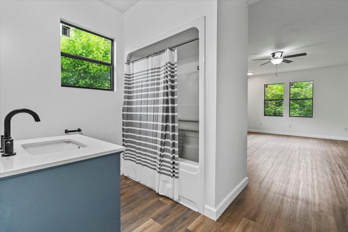 426 South Thayer Avenue Property Photo 13