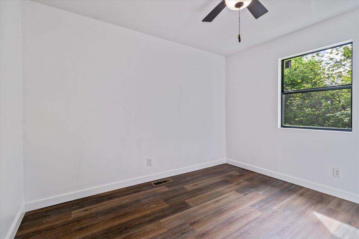 426 South Thayer Avenue Property Photo 19