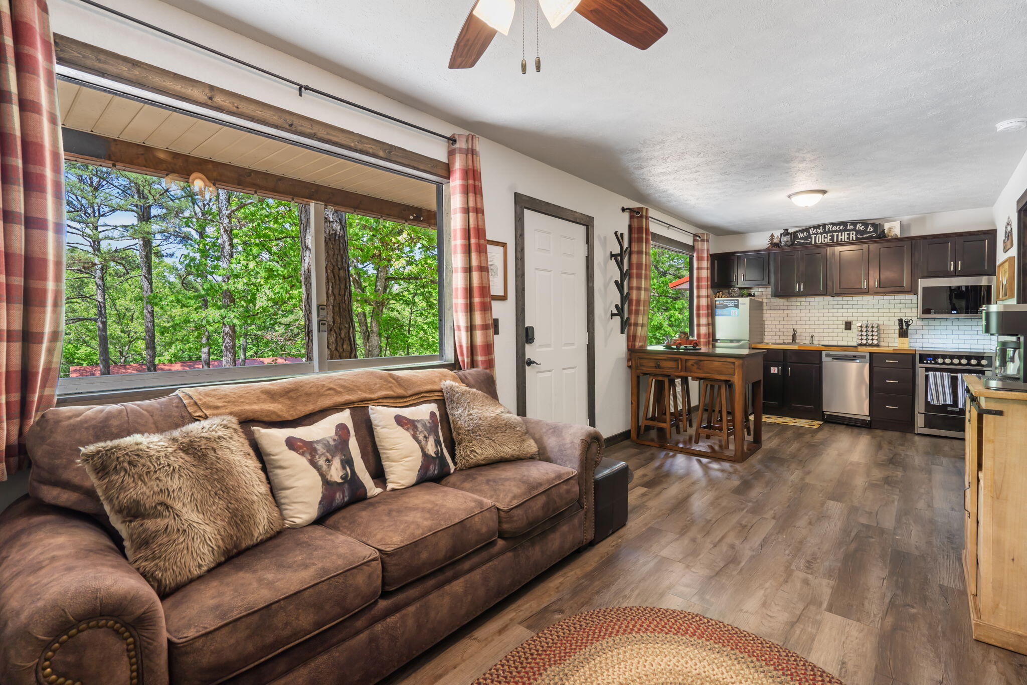 5424 State Highway 265 Property Photo 4