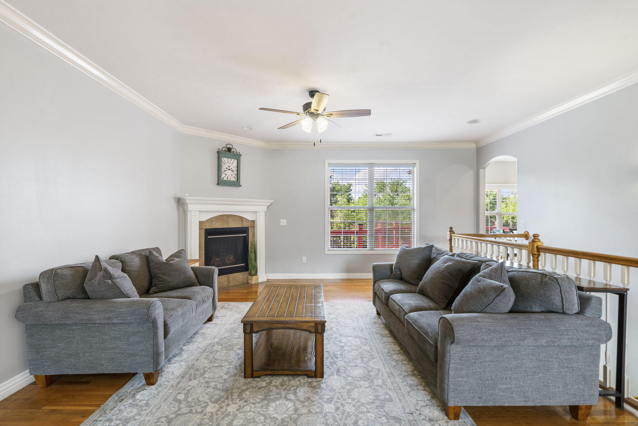 5189 South Hazel Avenue Property Photo 3