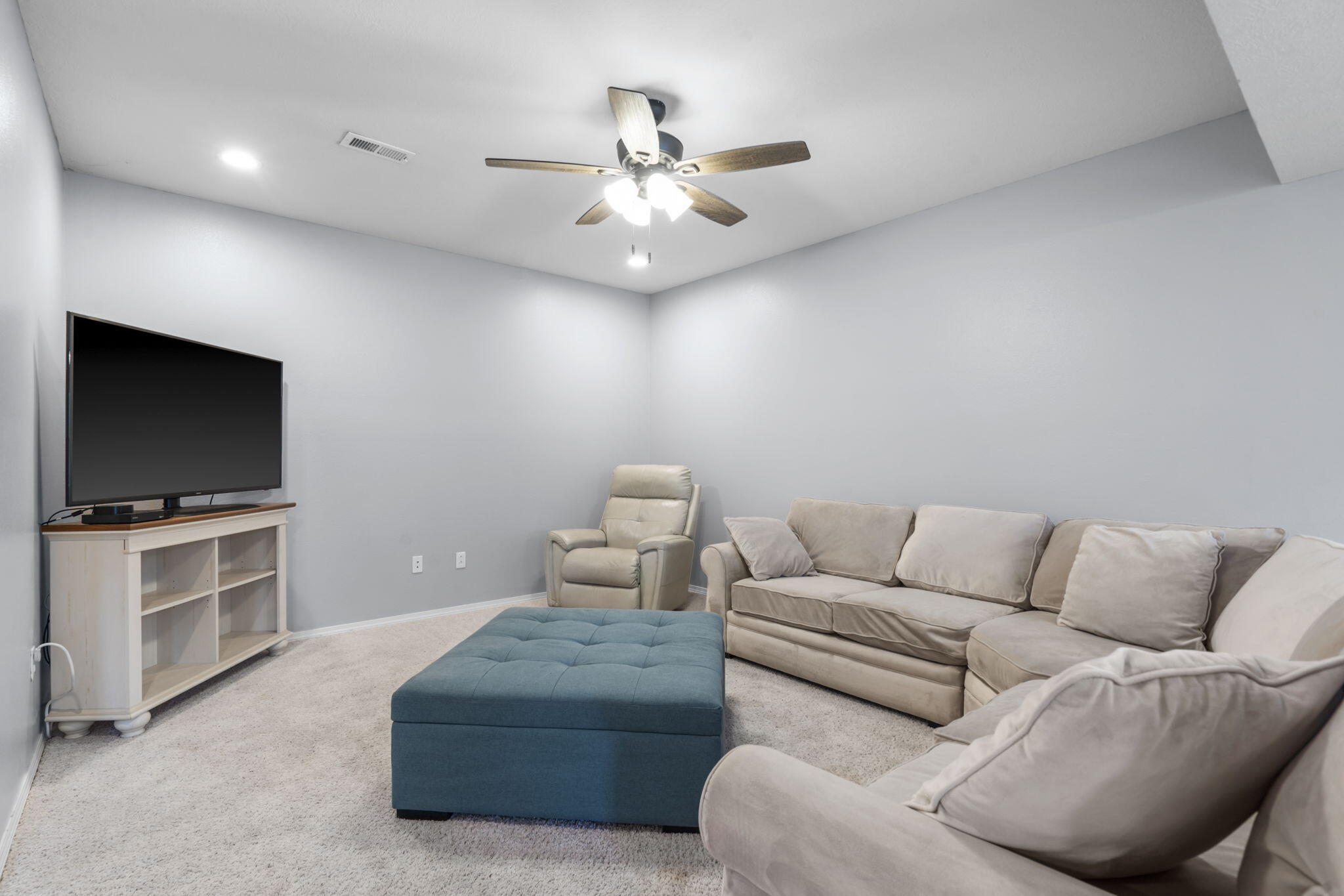 5189 South Hazel Avenue Property Photo 21