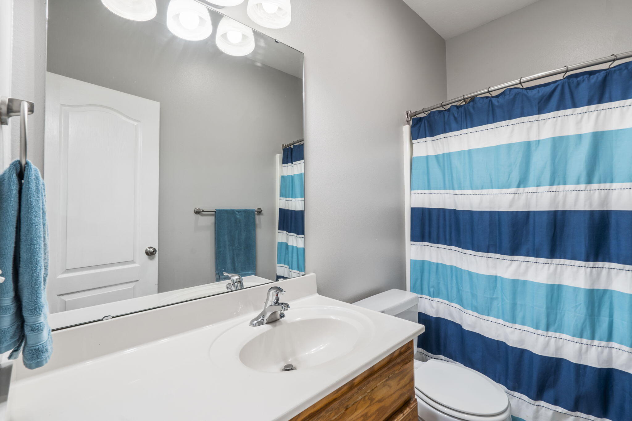 5189 South Hazel Avenue Property Photo 28