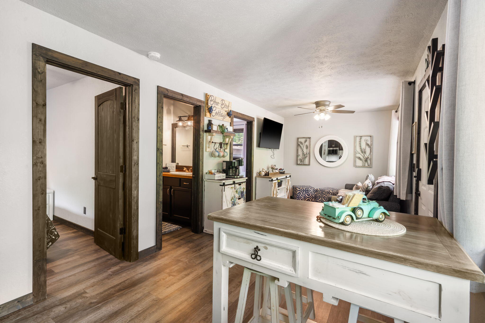 5426 State Highway 265 Property Photo 13