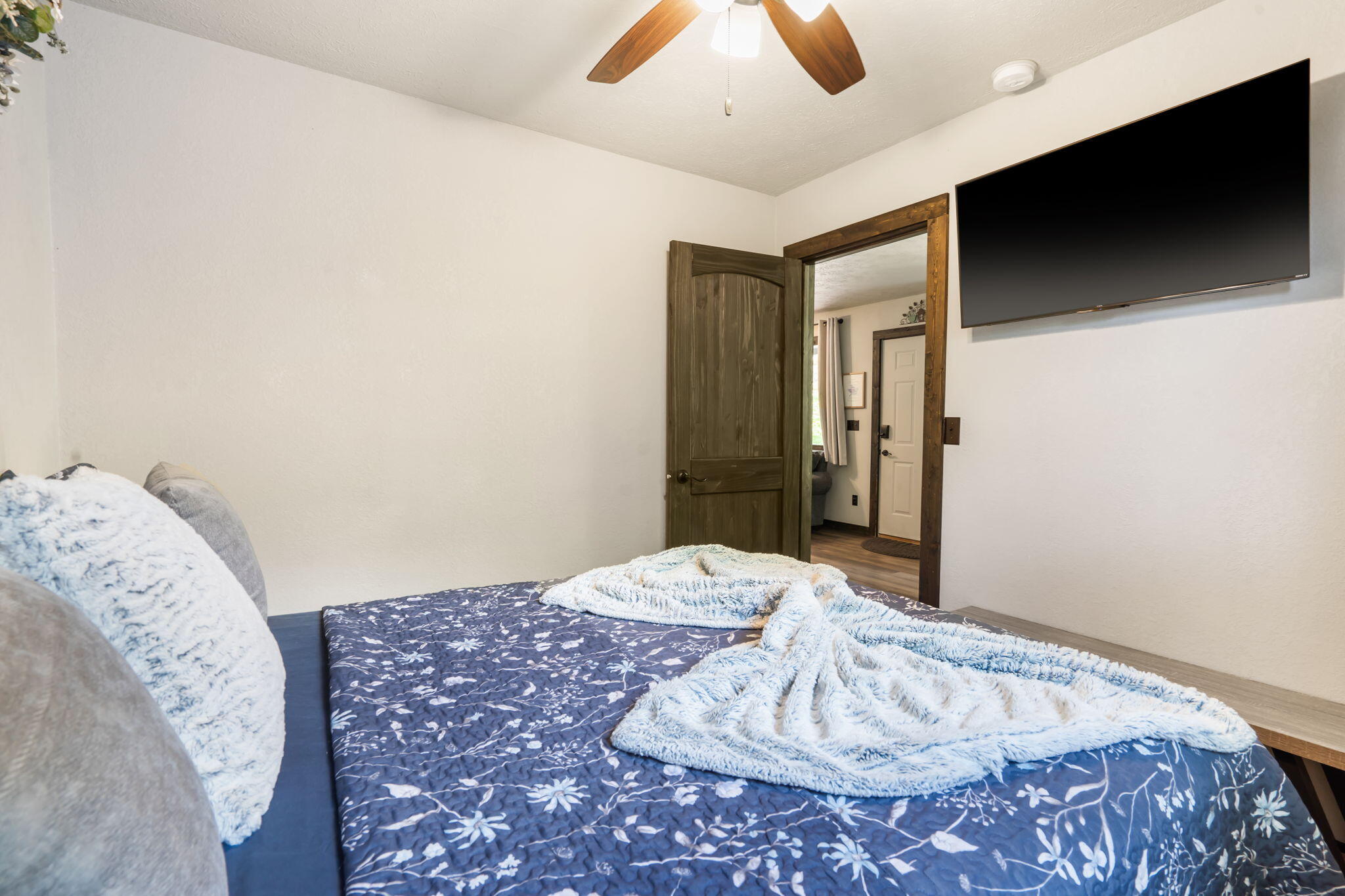5426 State Highway 265 Property Photo 15