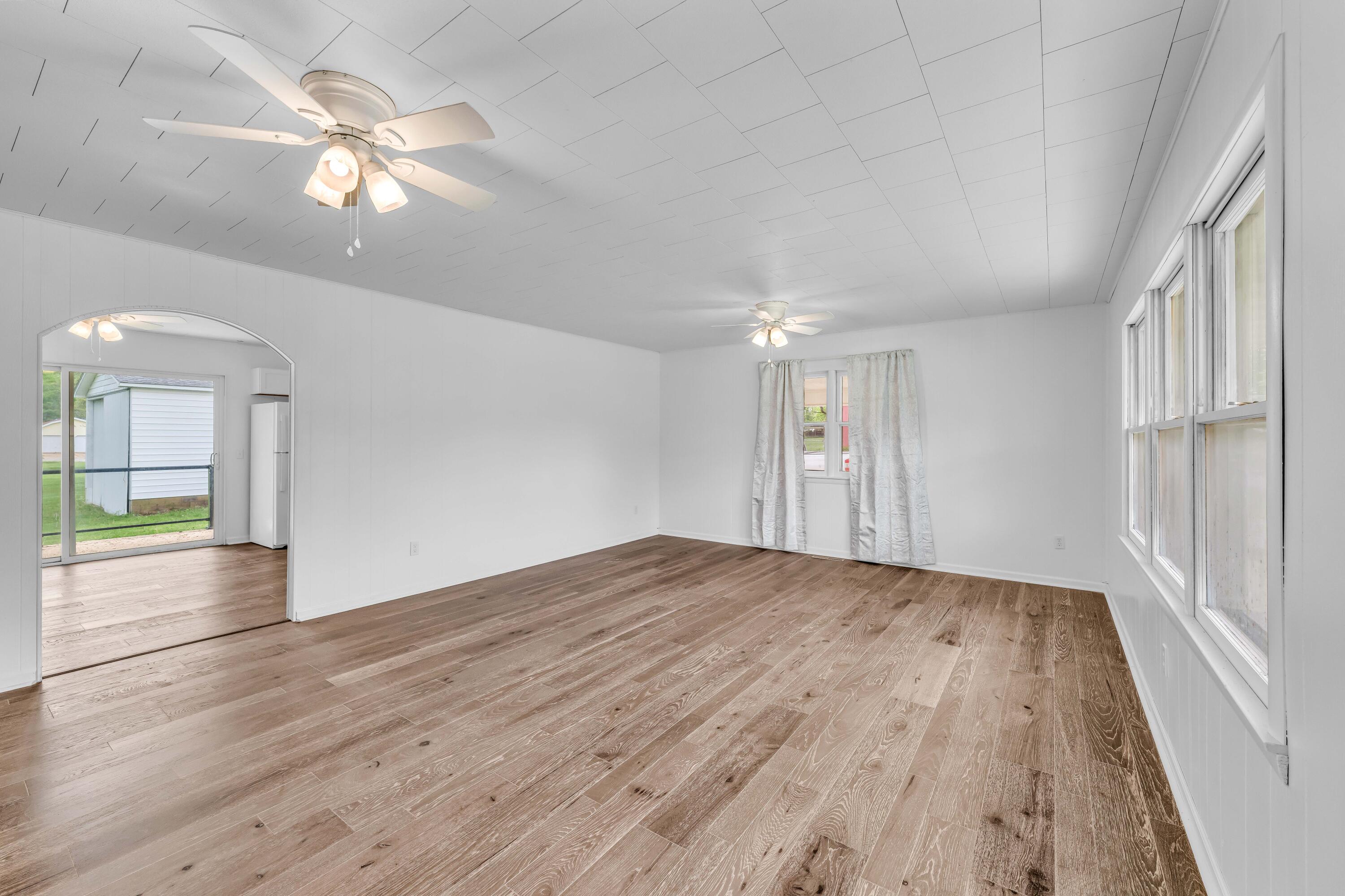 703 Washington Street Property Photo 5