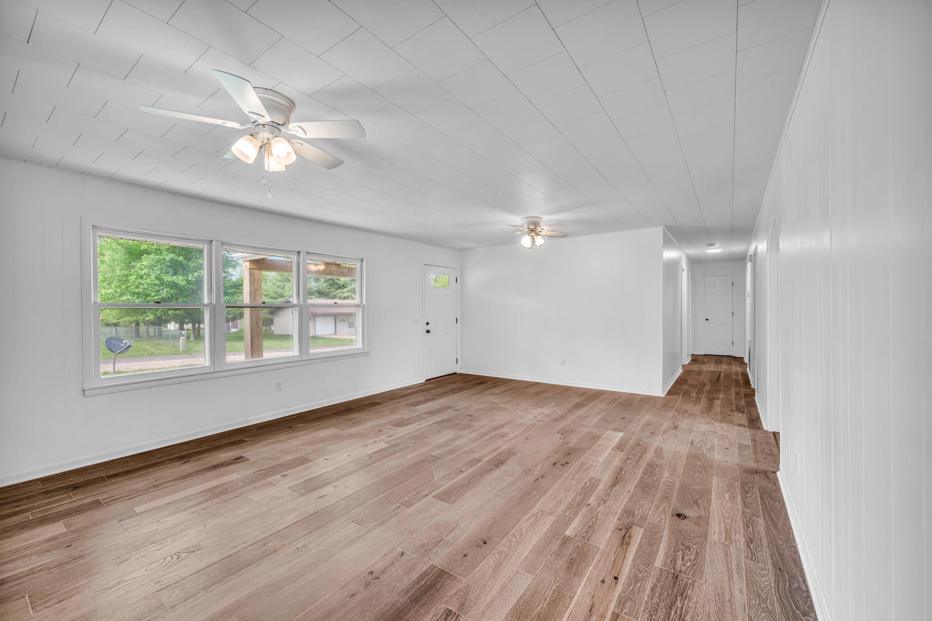 703 Washington Street Property Photo 6