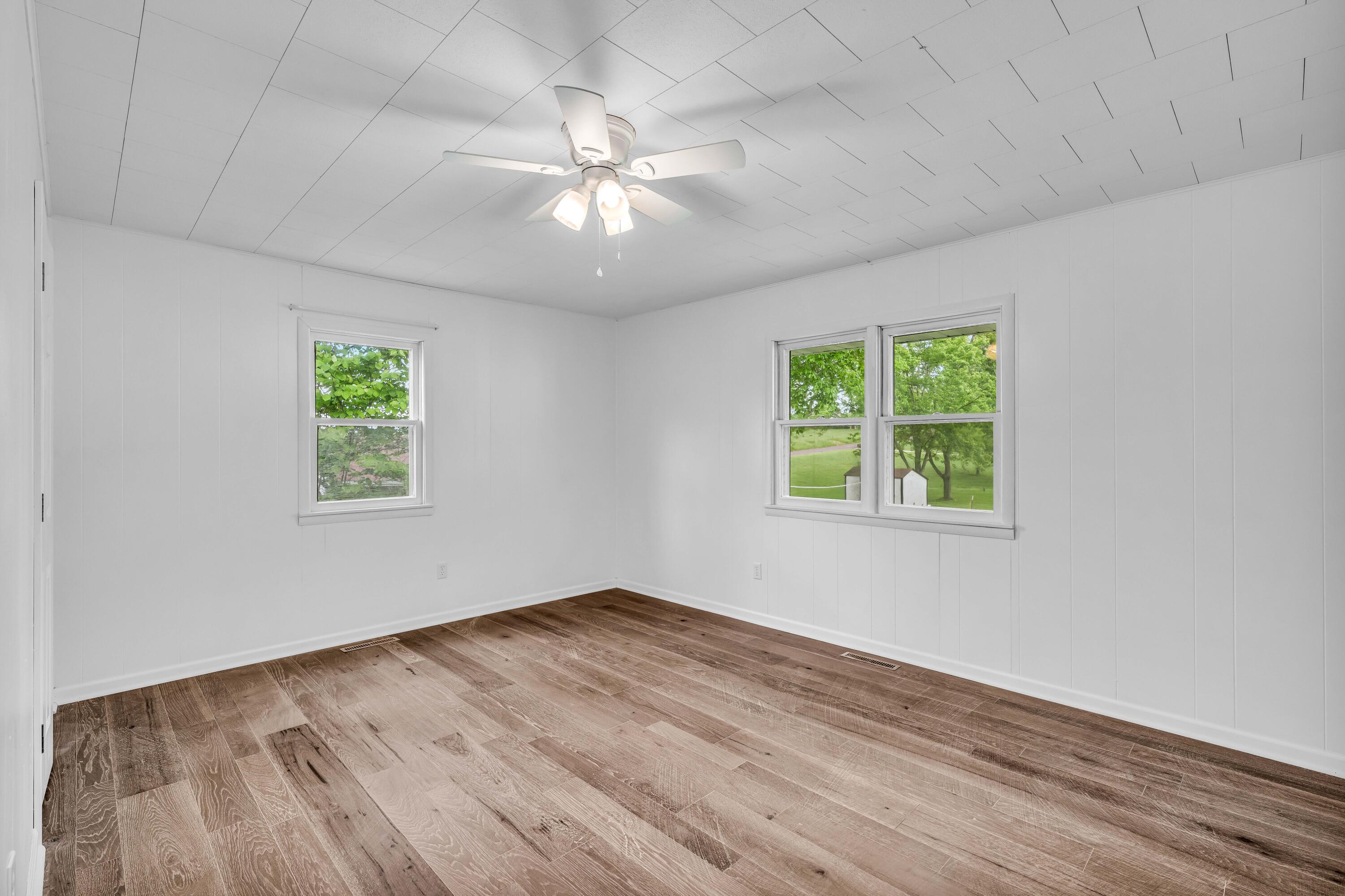 703 Washington Street Property Photo 13