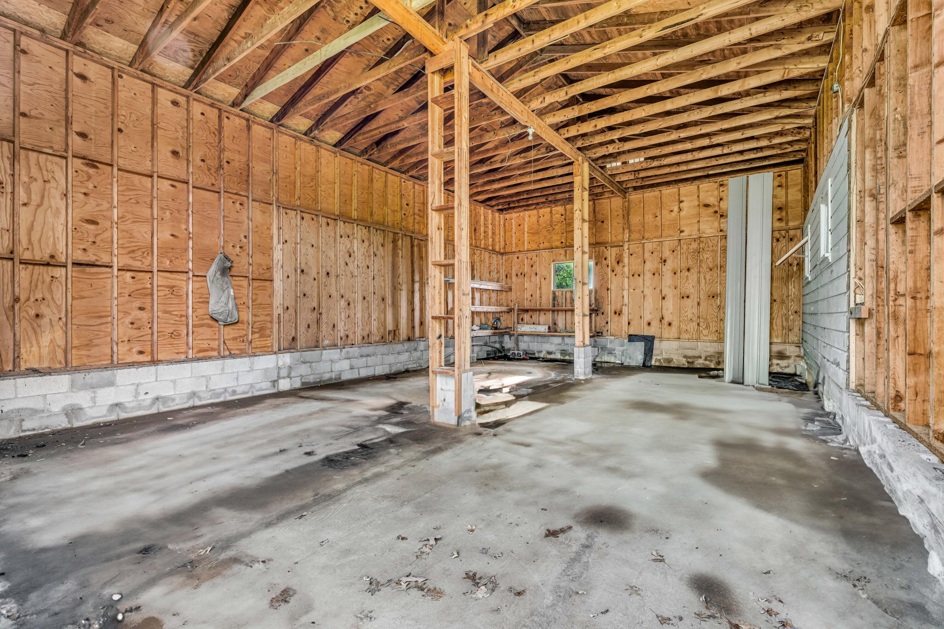 703 Washington Street Property Photo 22