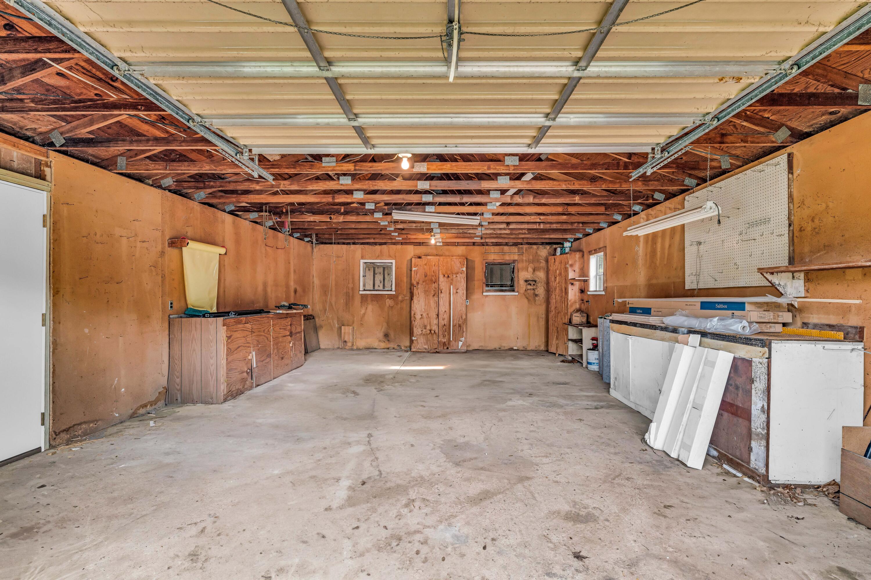 703 Washington Street Property Photo 23