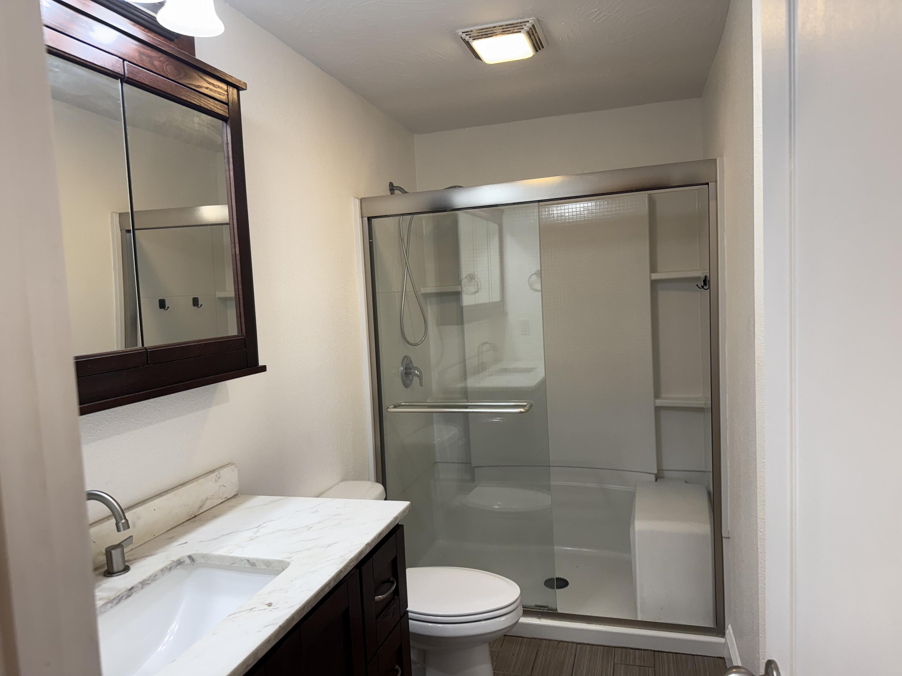 216 West Walnut Street Property Photo 19