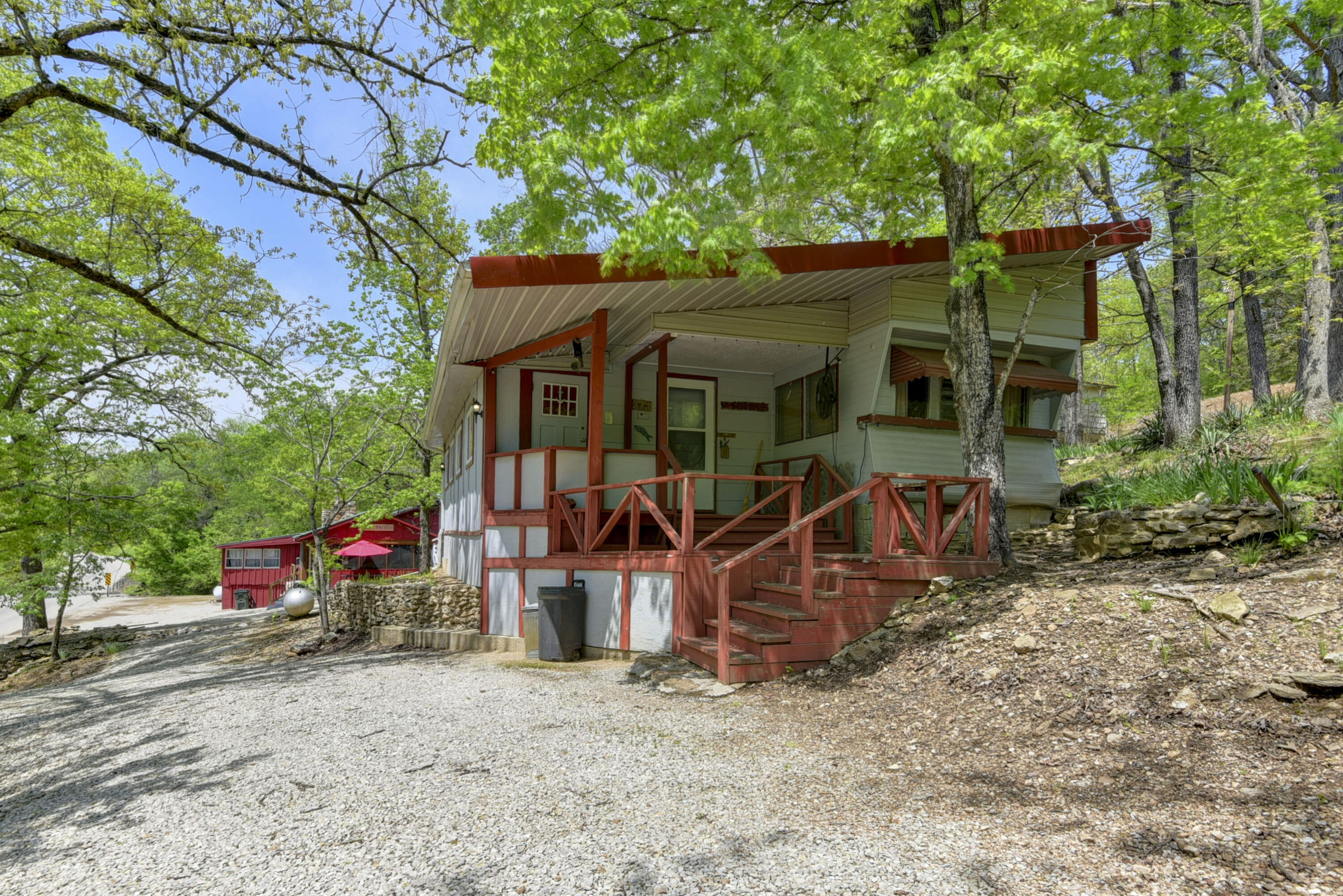 19505 Big Creek Road Property Photo 4