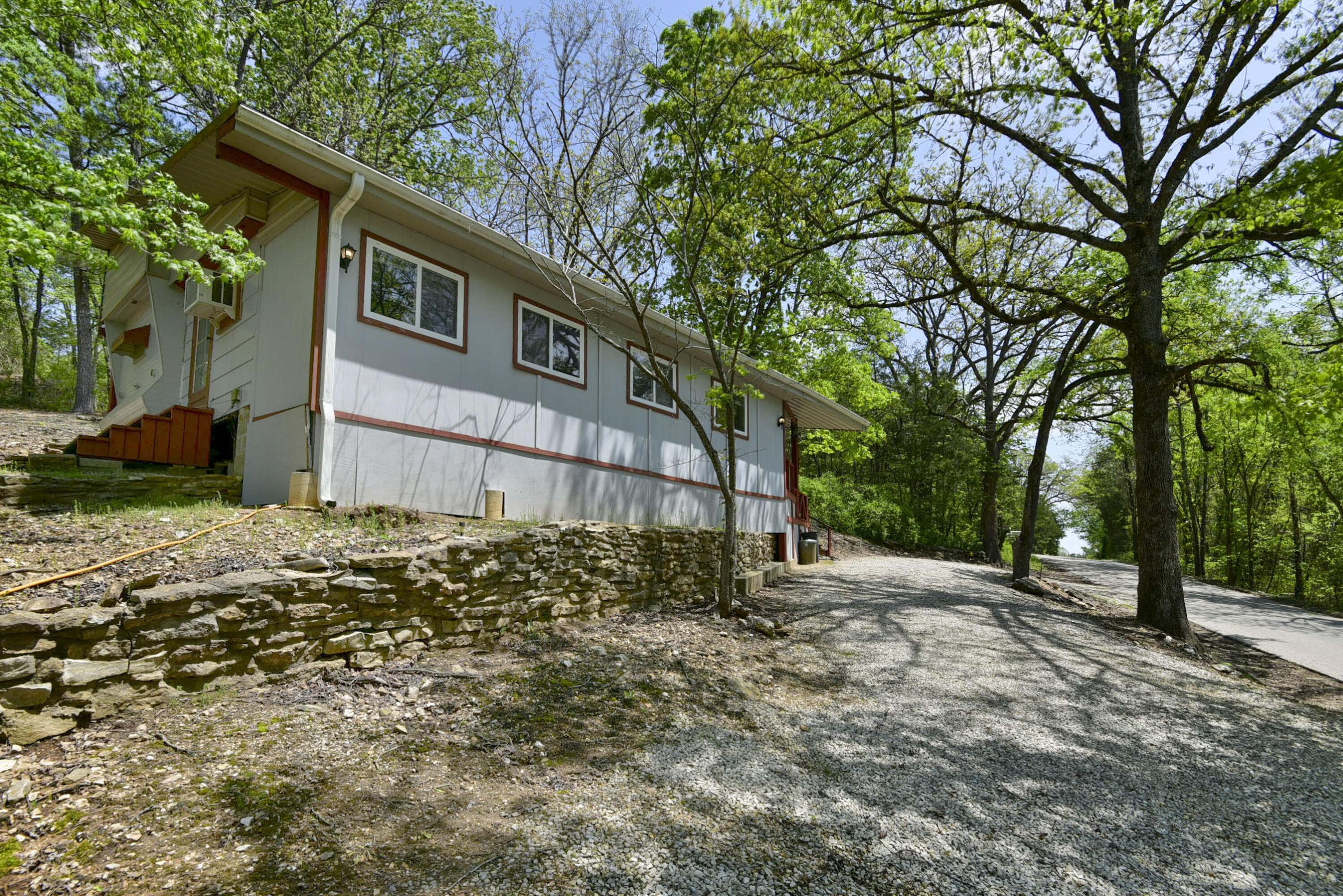 19505 Big Creek Road Property Photo 5
