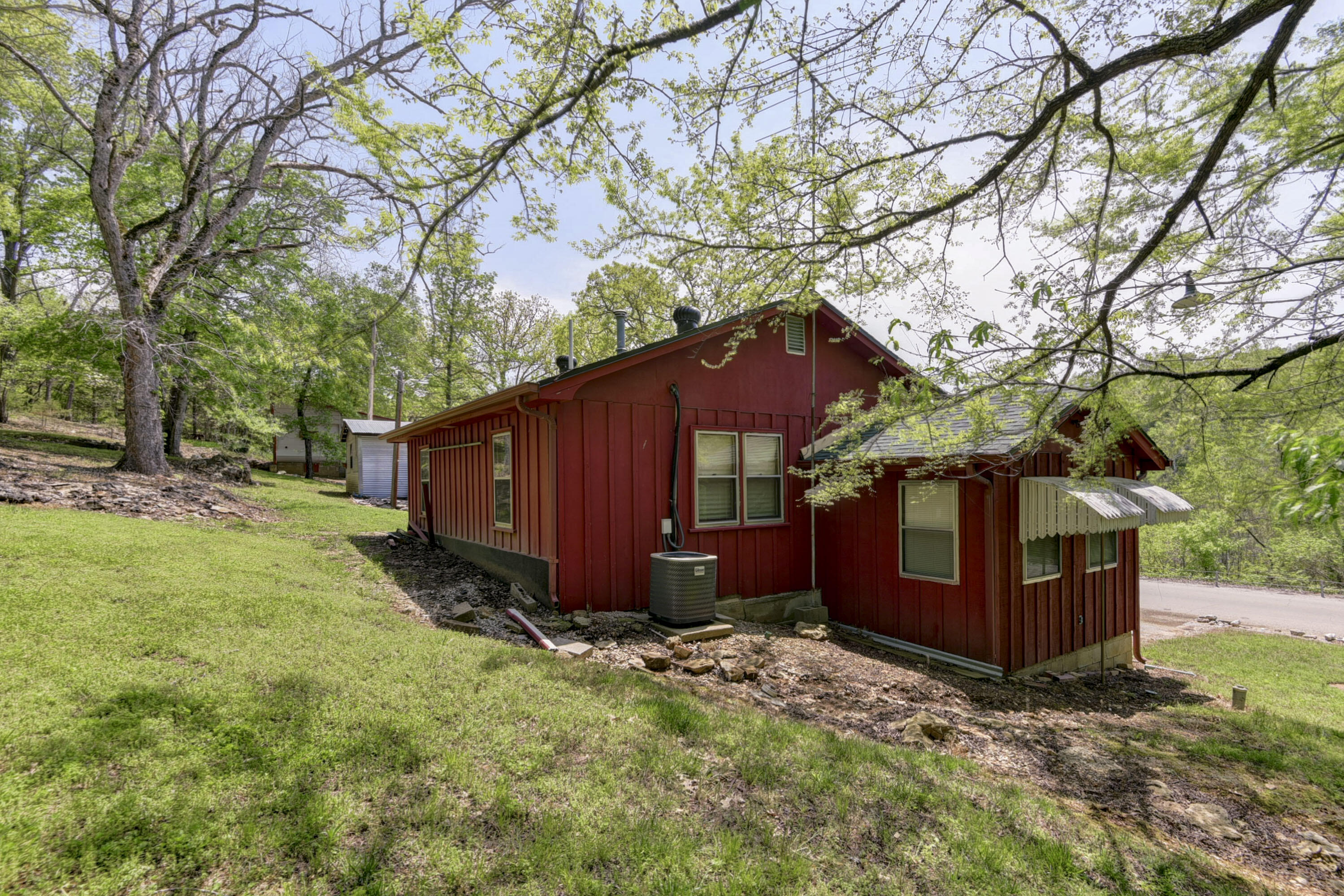 19505 Big Creek Road Property Photo 8