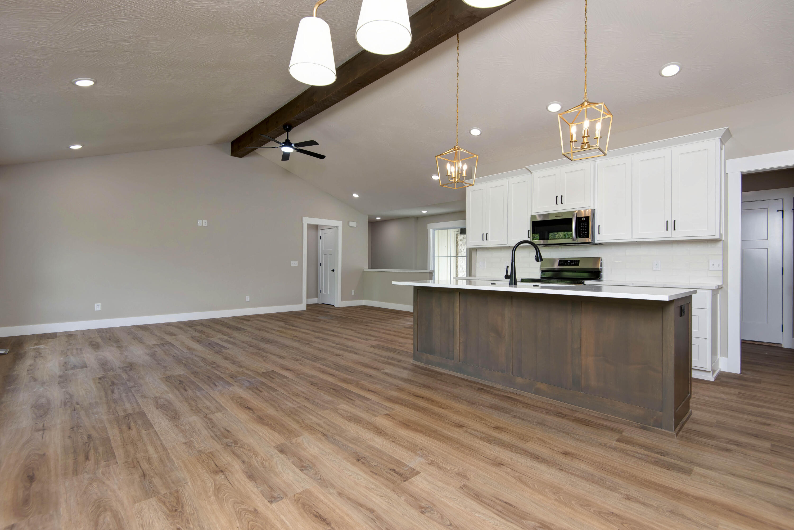 385 Plumtree Drive Property Photo 10