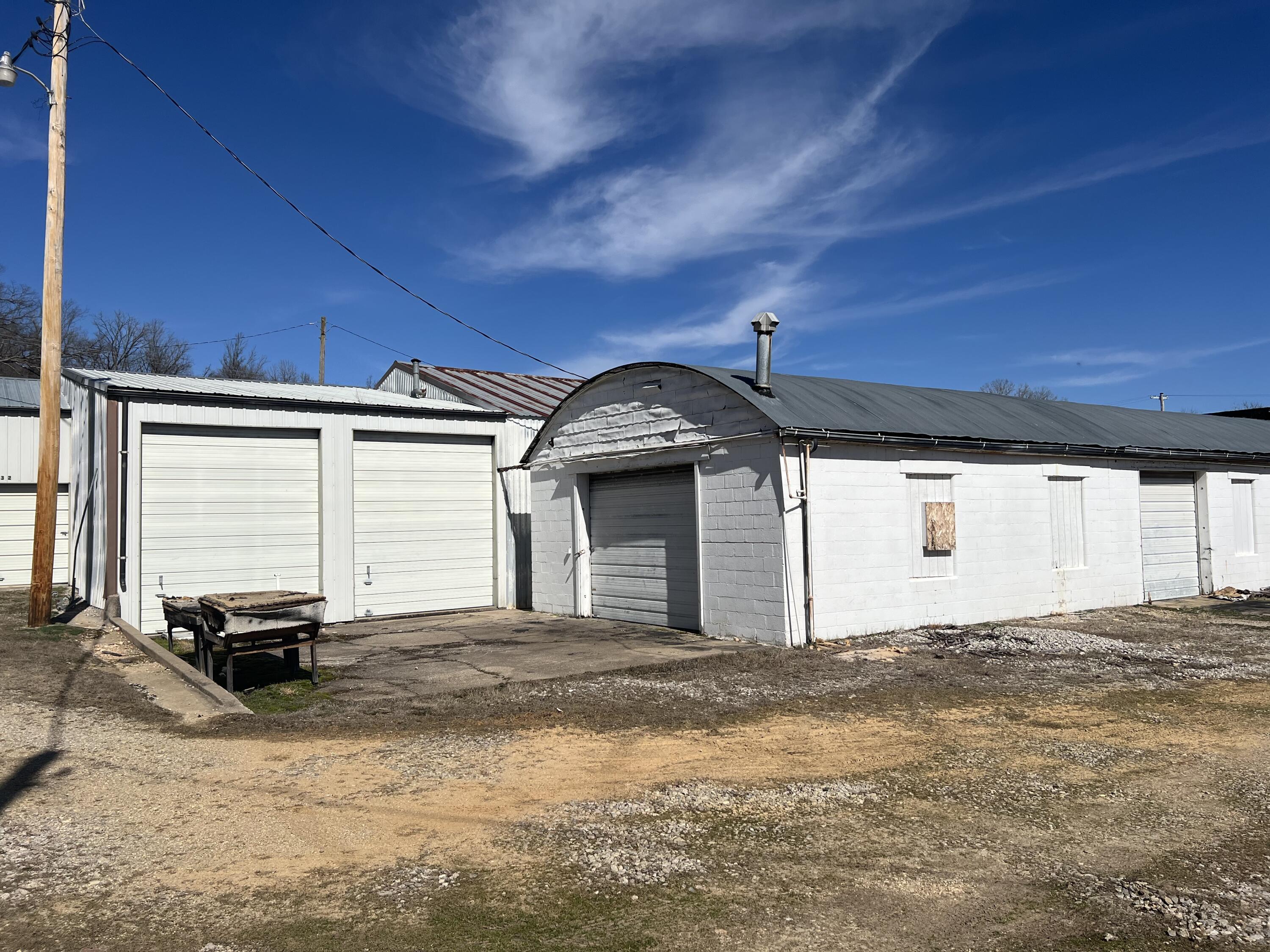 103 Jesse James Road Property Photo 9