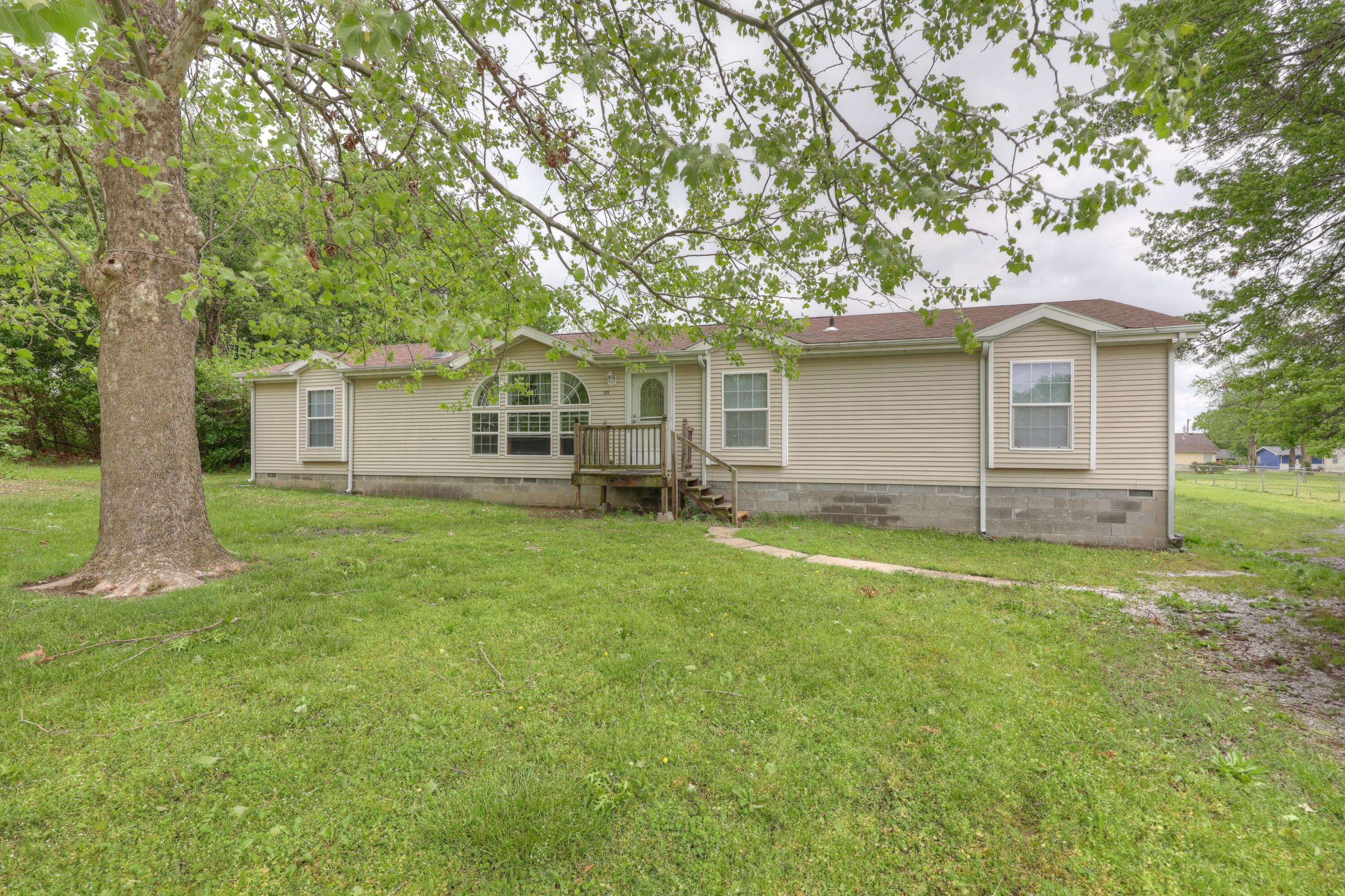 311 Miller Street Property Photo 2