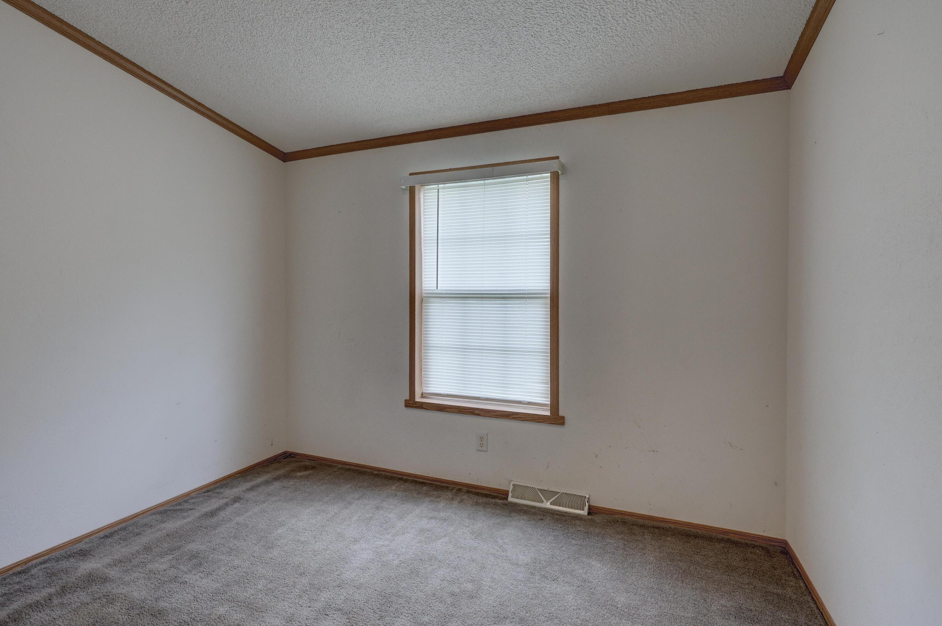 311 Miller Street Property Photo 31