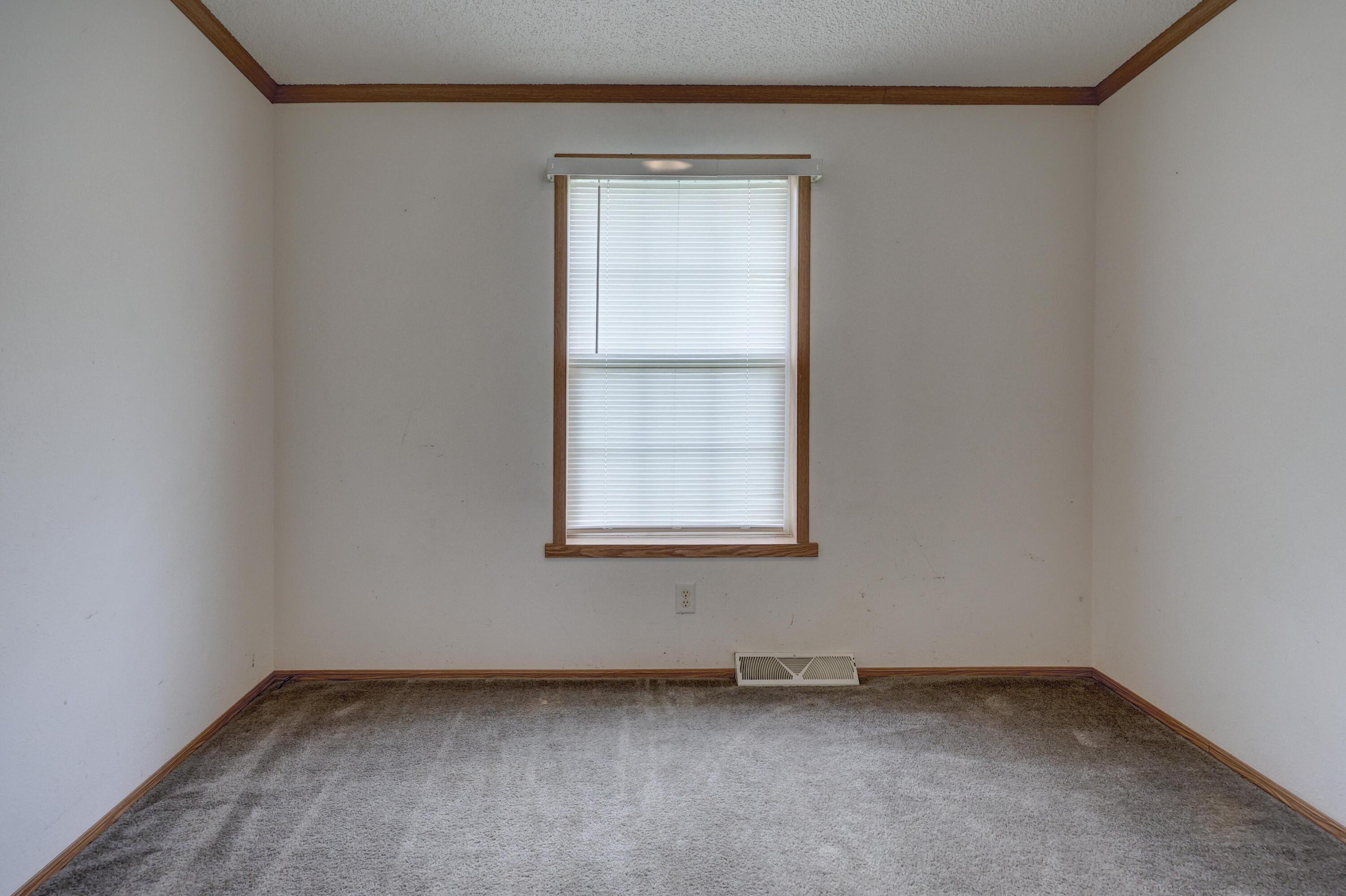 311 Miller Street Property Photo 33