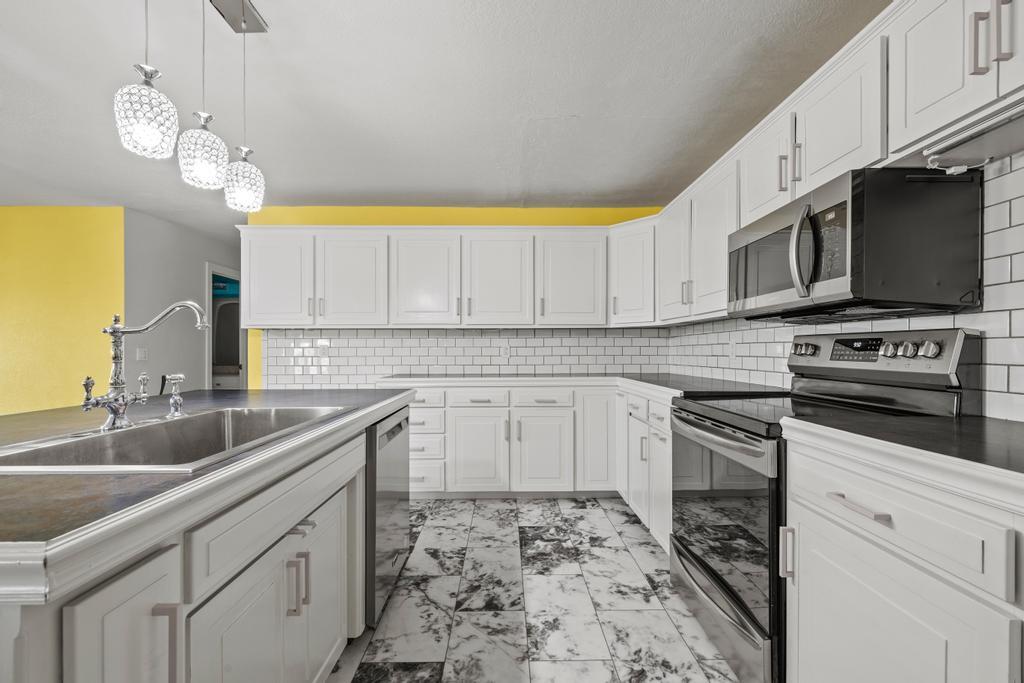 801 Stearman Drive Property Photo 8