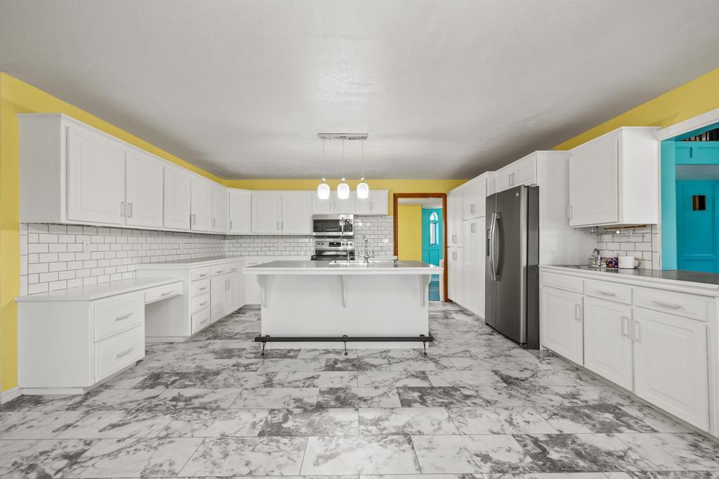 801 Stearman Drive Property Photo 10
