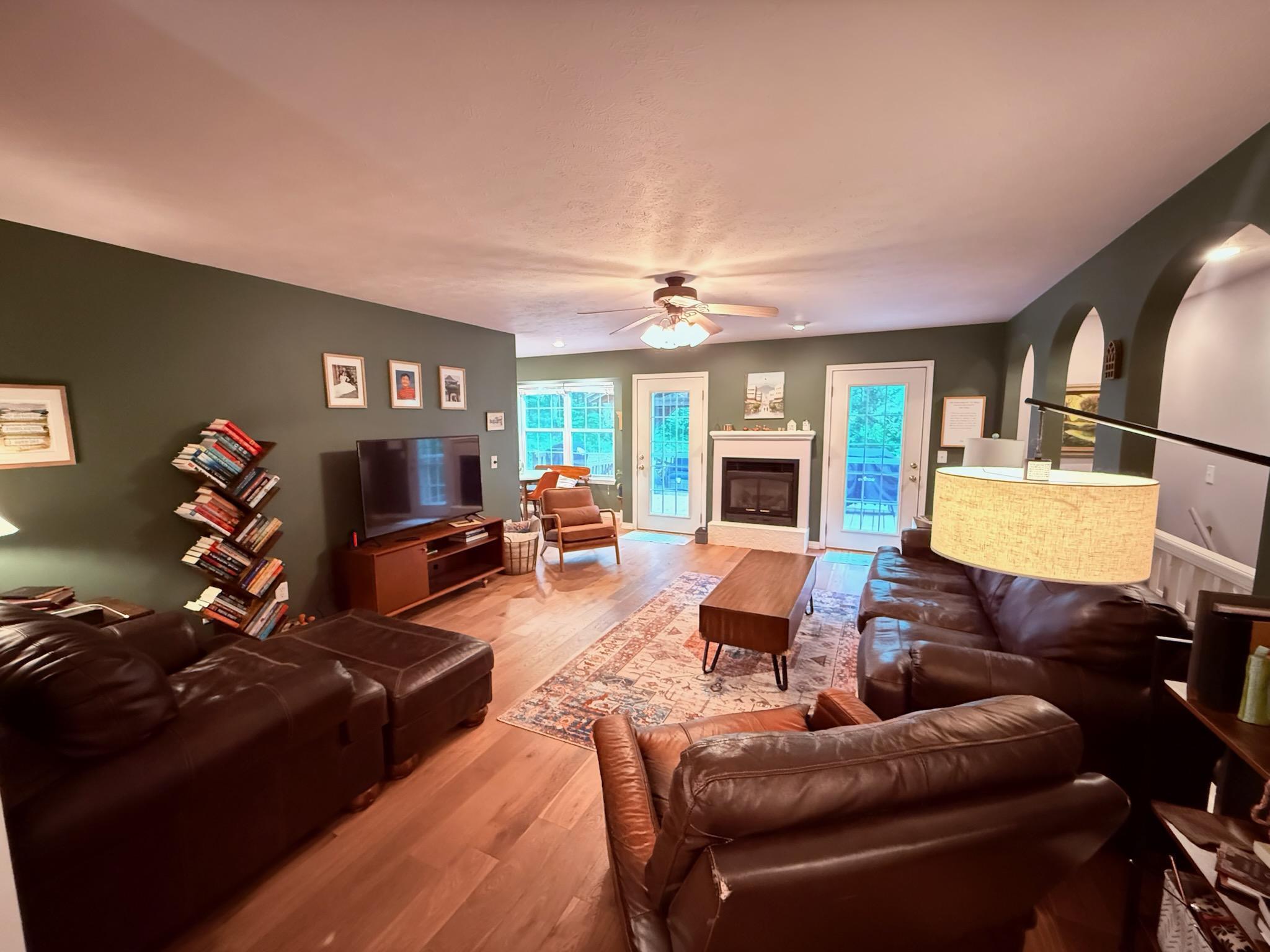 412 Lacy Property Photo 11