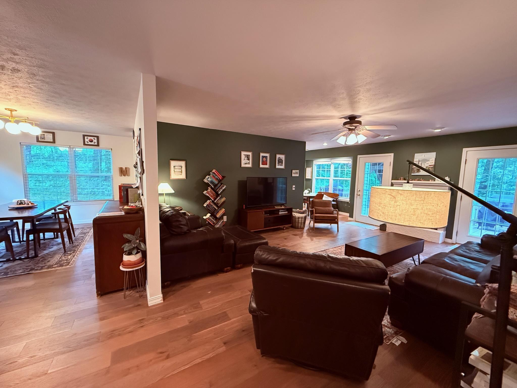 412 Lacy Property Photo 12