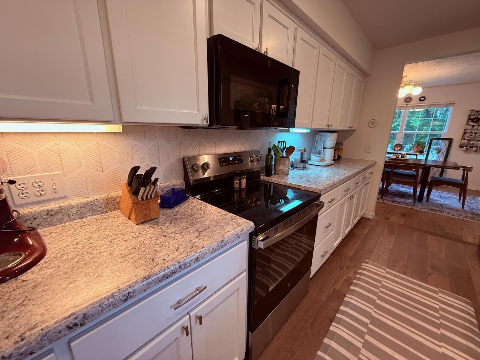 412 Lacy Property Photo 17