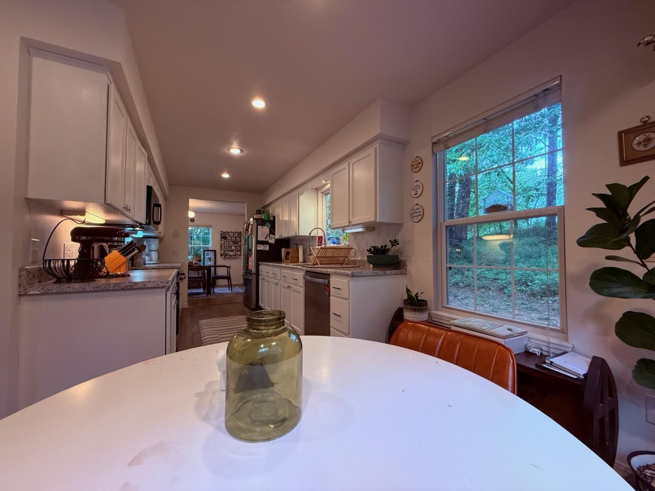 412 Lacy Property Photo 18