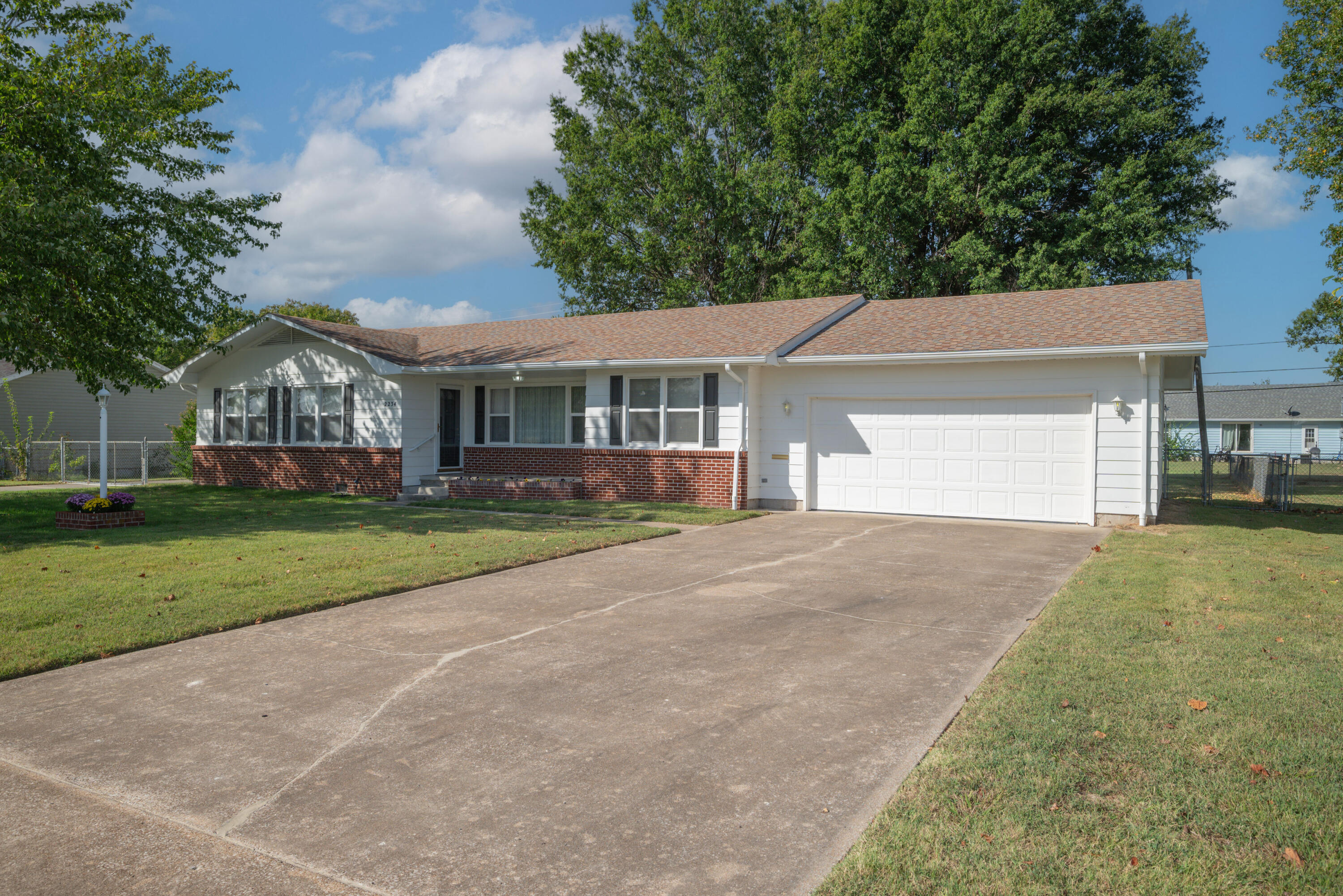 2234 Mississippi Avenue Property Photo 1