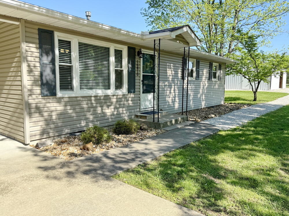 16810 South 1457 Road Property Photo 9