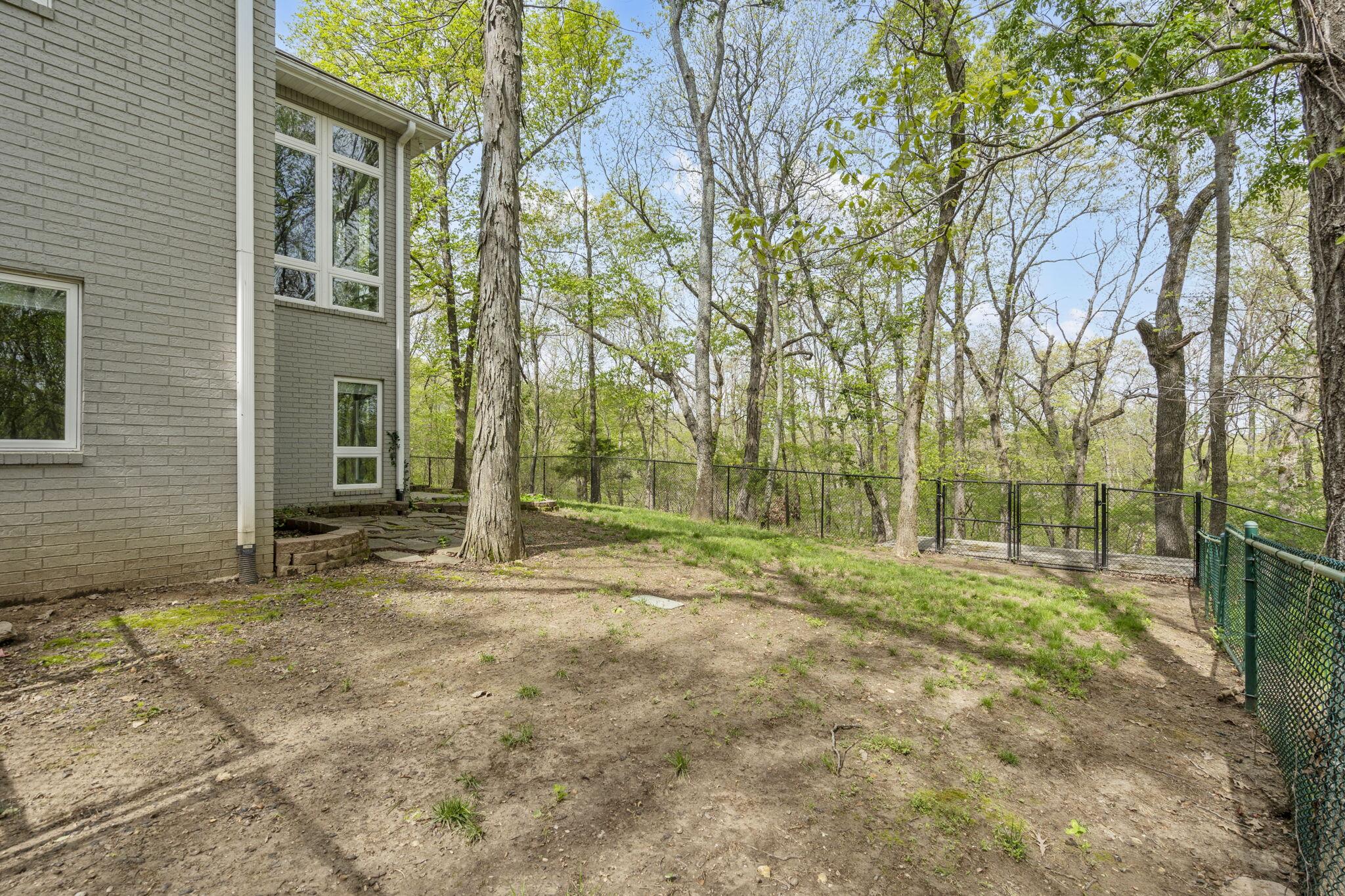 2925 South Ridgewood Lane Property Photo 33