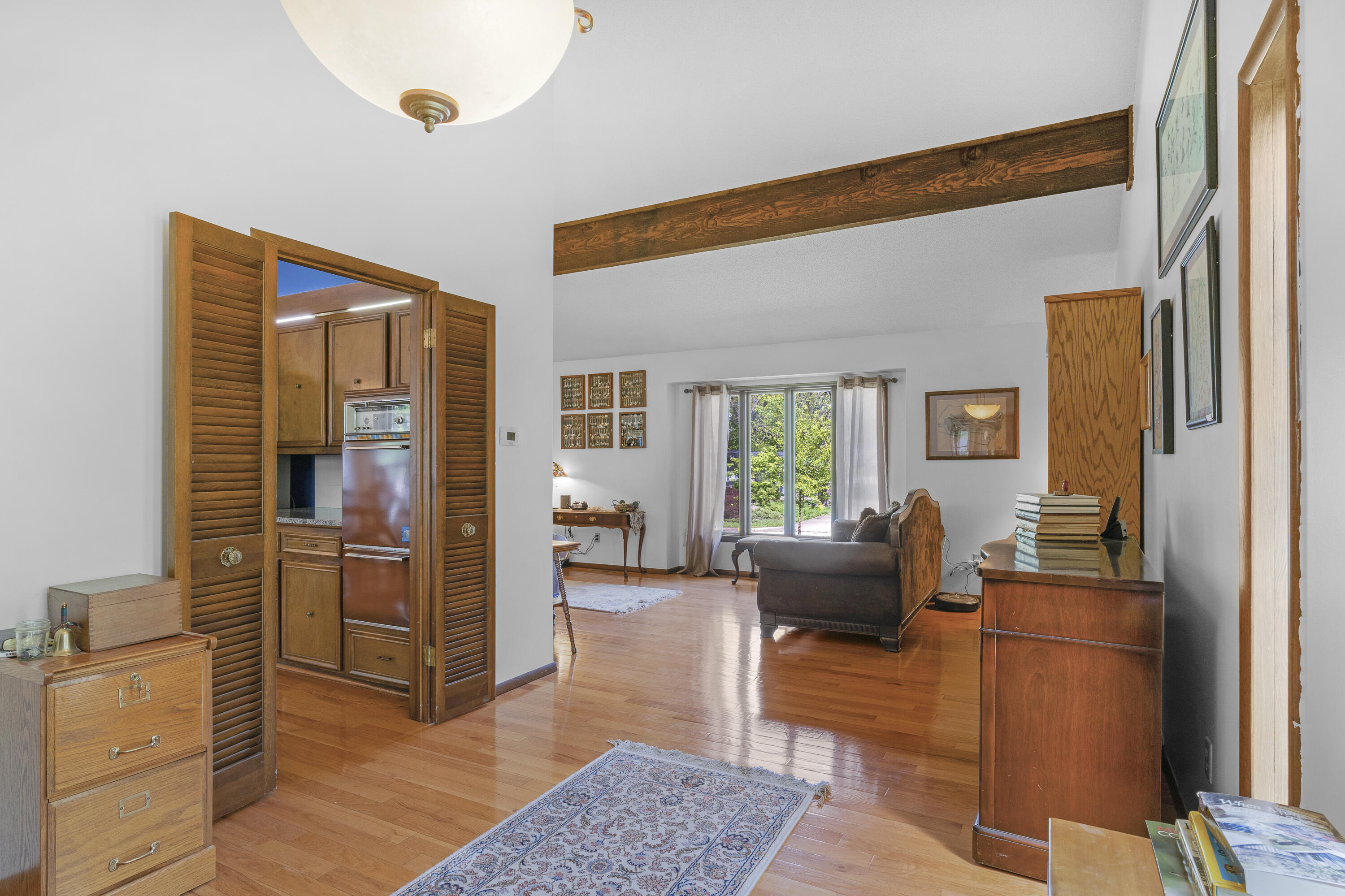 2941 South Versailles Avenue Property Photo 12