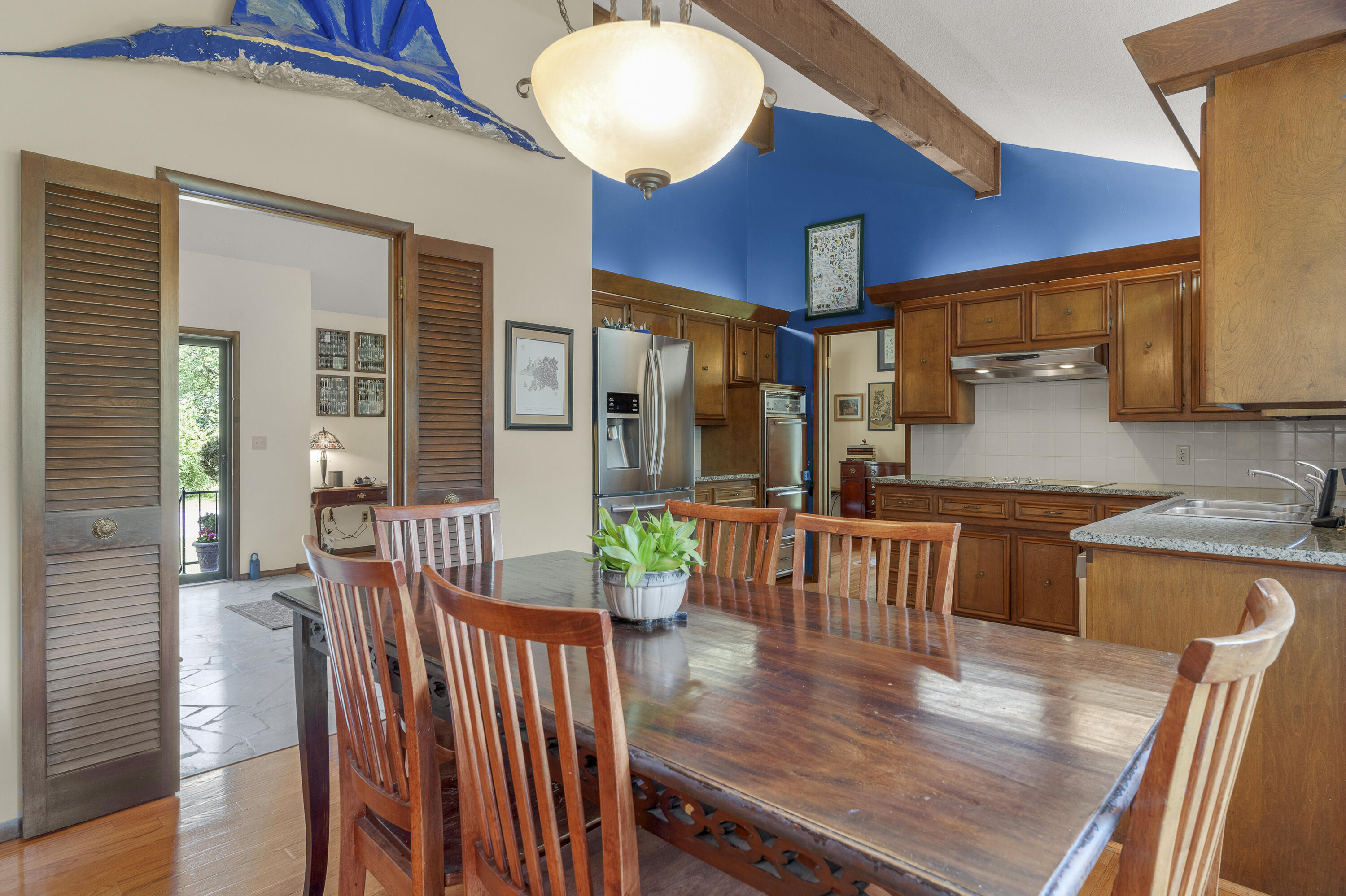 2941 South Versailles Avenue Property Photo 17